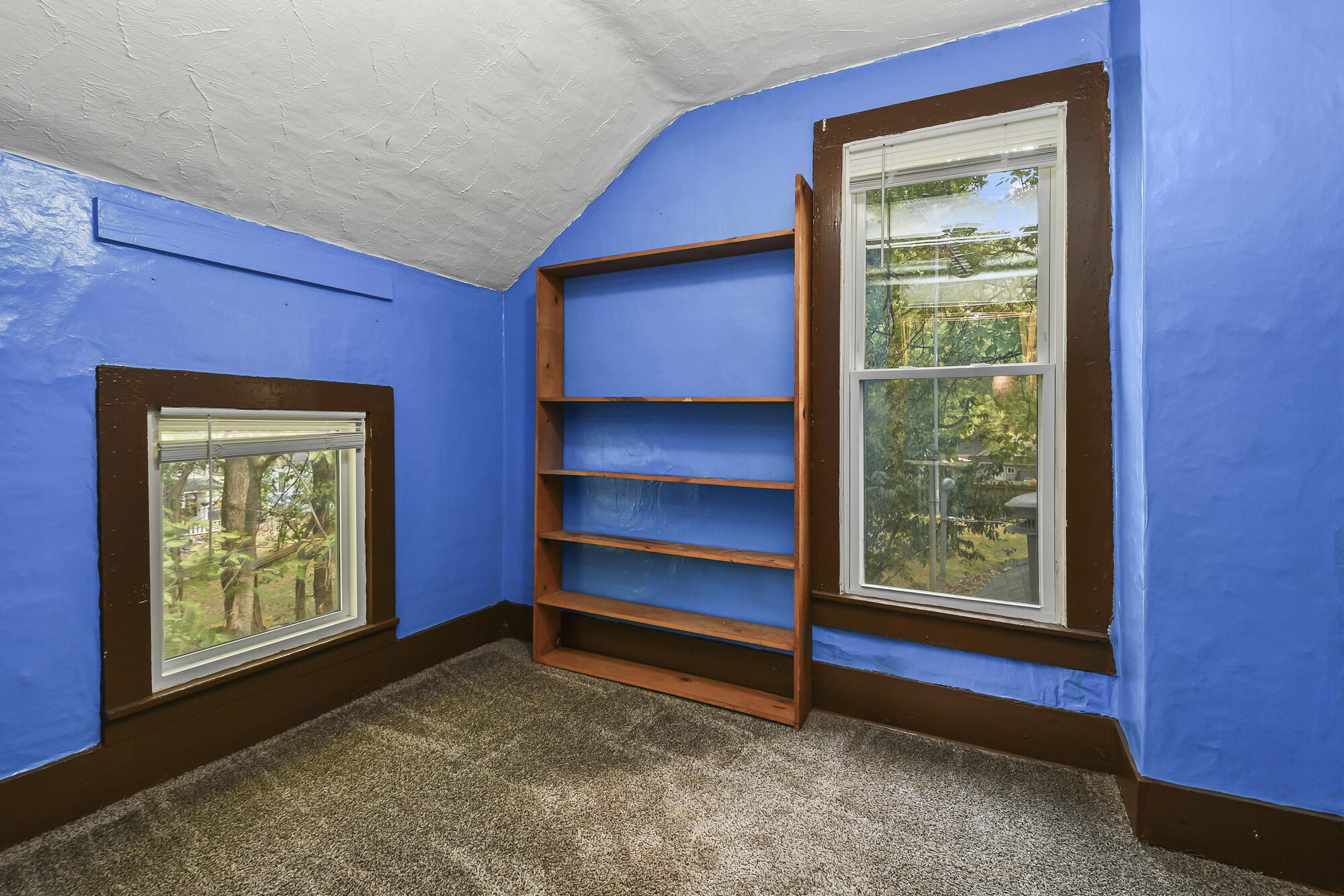 1908 North Robberson Avenue Property Photo 25