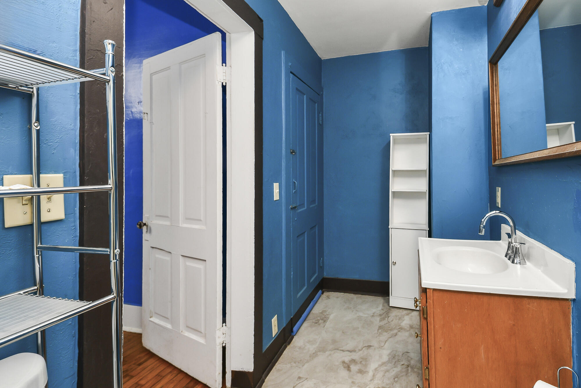 1908 North Robberson Avenue Property Photo 29