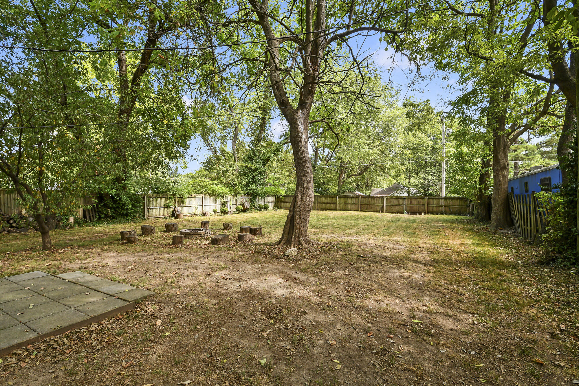 1908 North Robberson Avenue Property Photo 35
