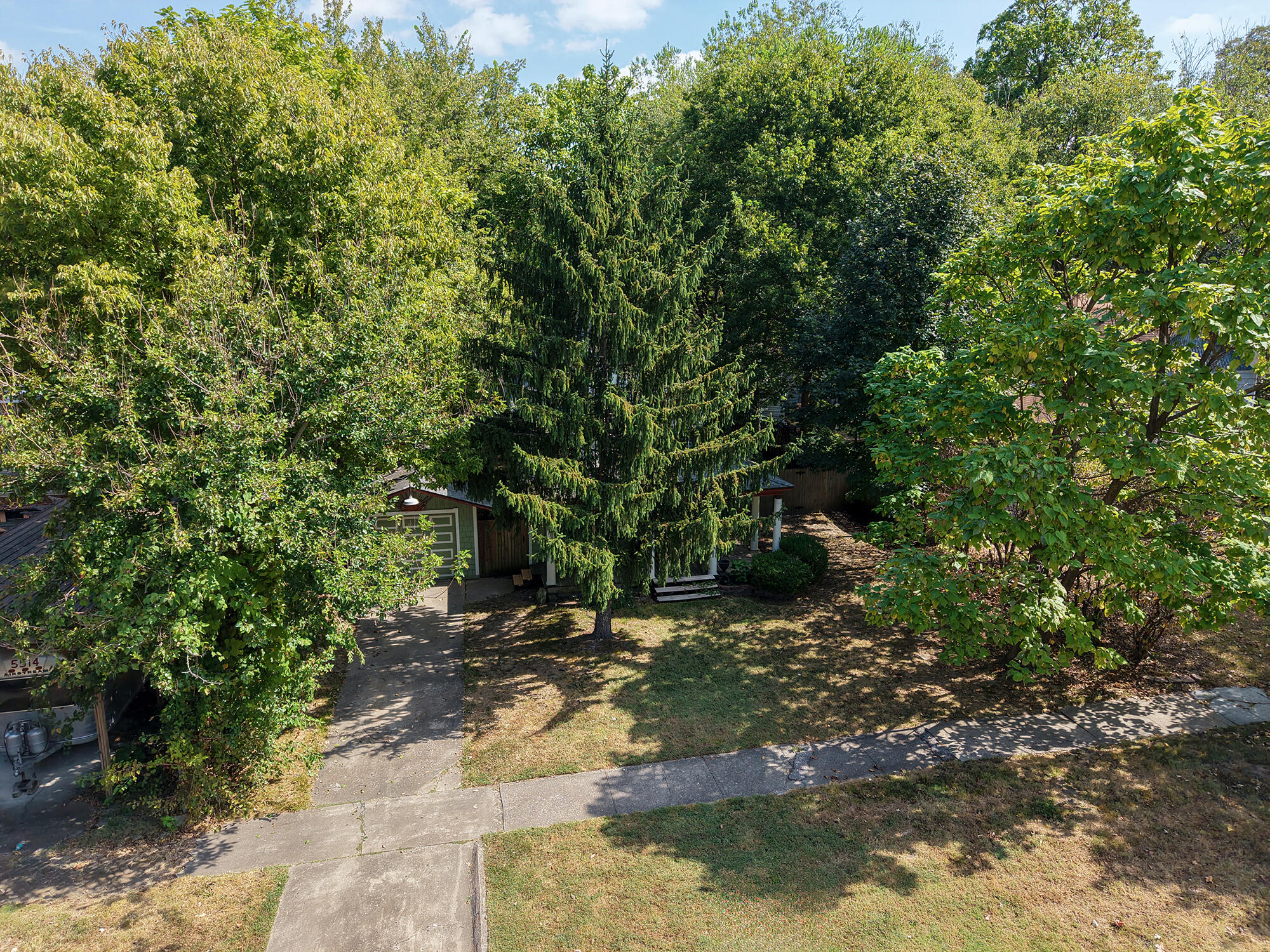 1908 North Robberson Avenue Property Photo 37