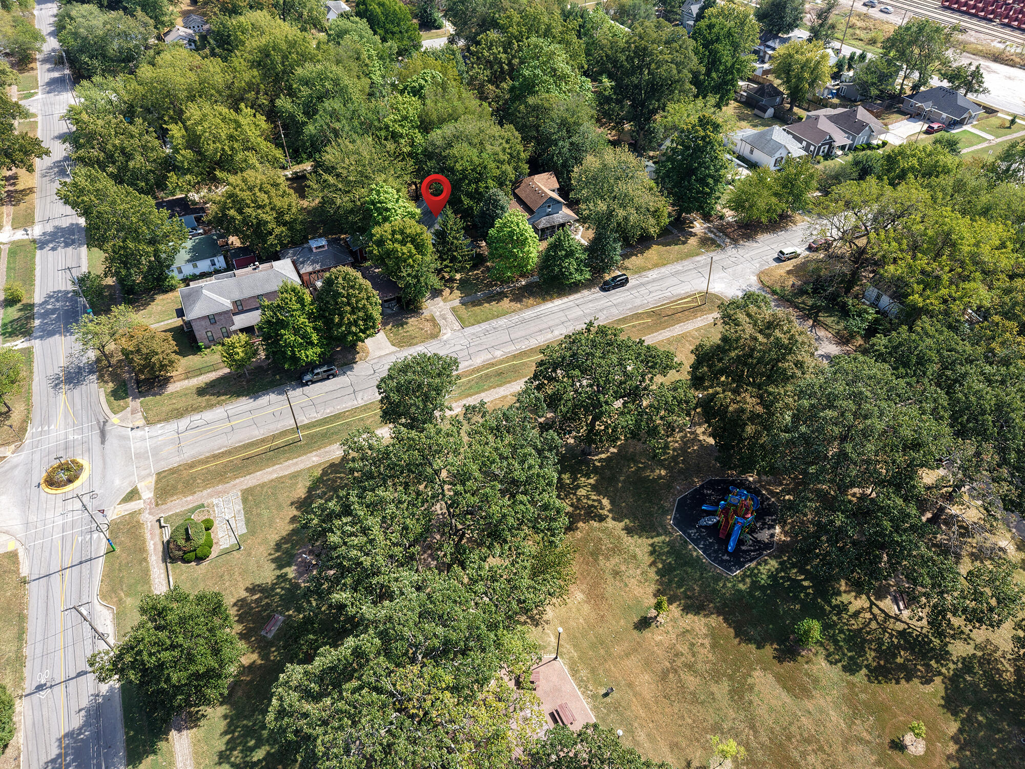 1908 North Robberson Avenue Property Photo 38