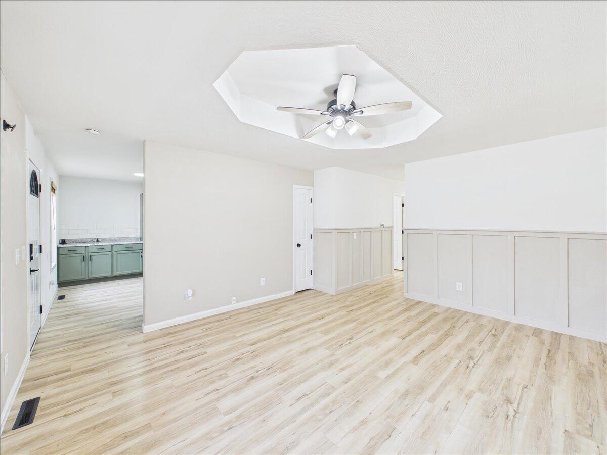 715 South Chestnut Street Property Photo 23