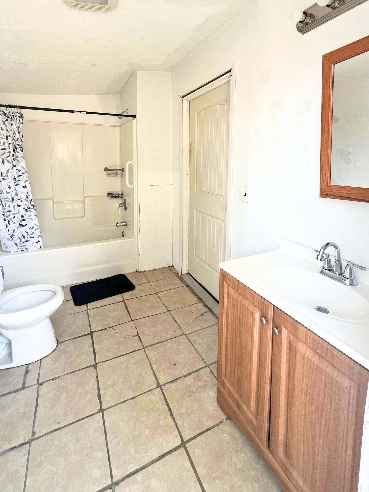 820 North Brown Avenue Property Photo 12