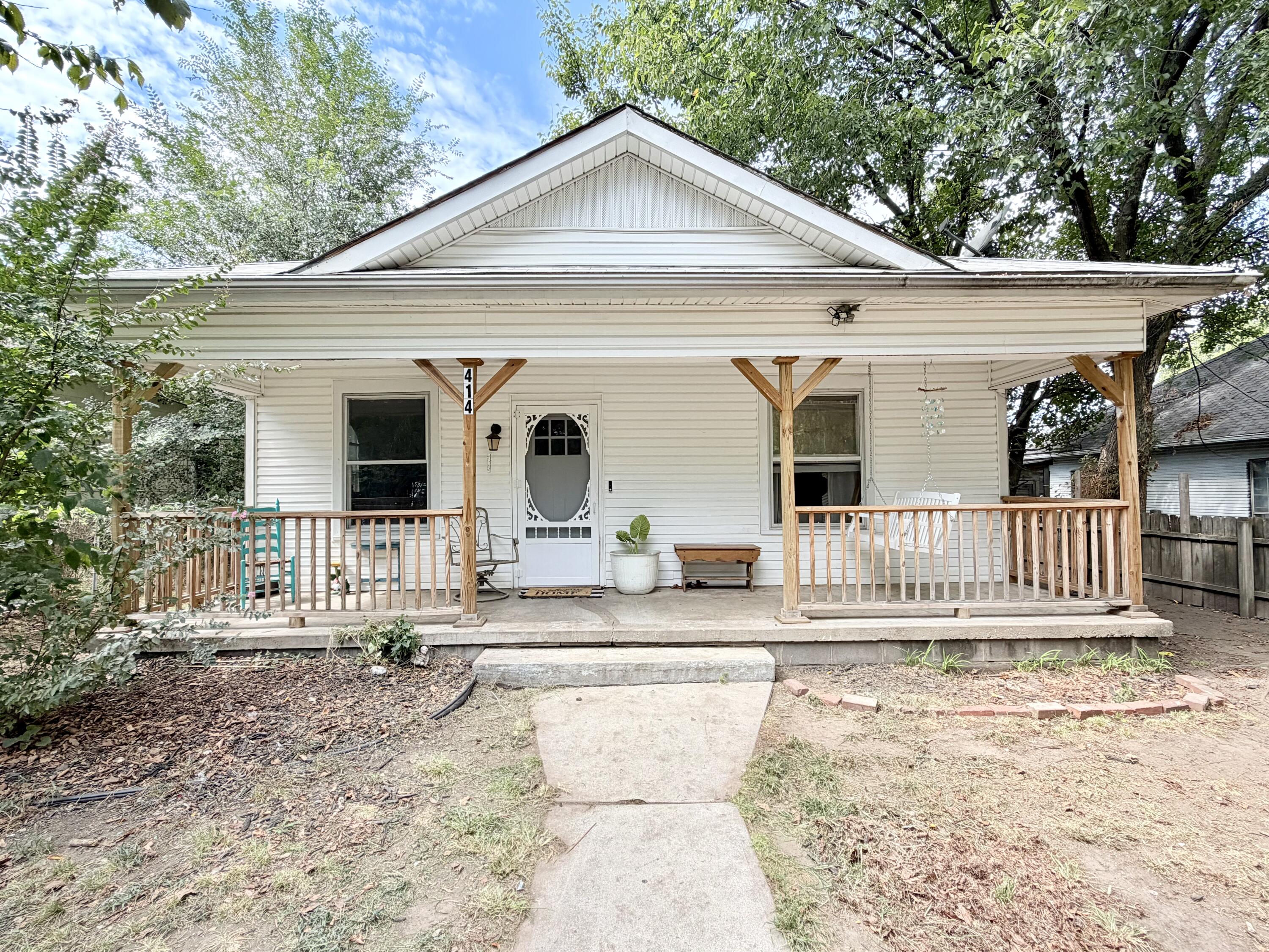 414 South Highland Avenue Property Photo 1