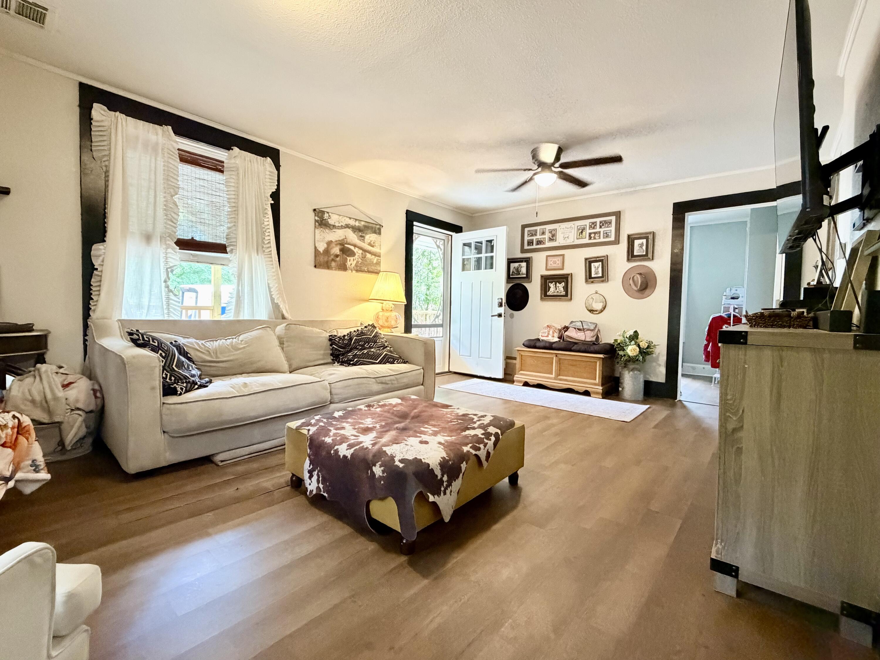 414 South Highland Avenue Property Photo 3