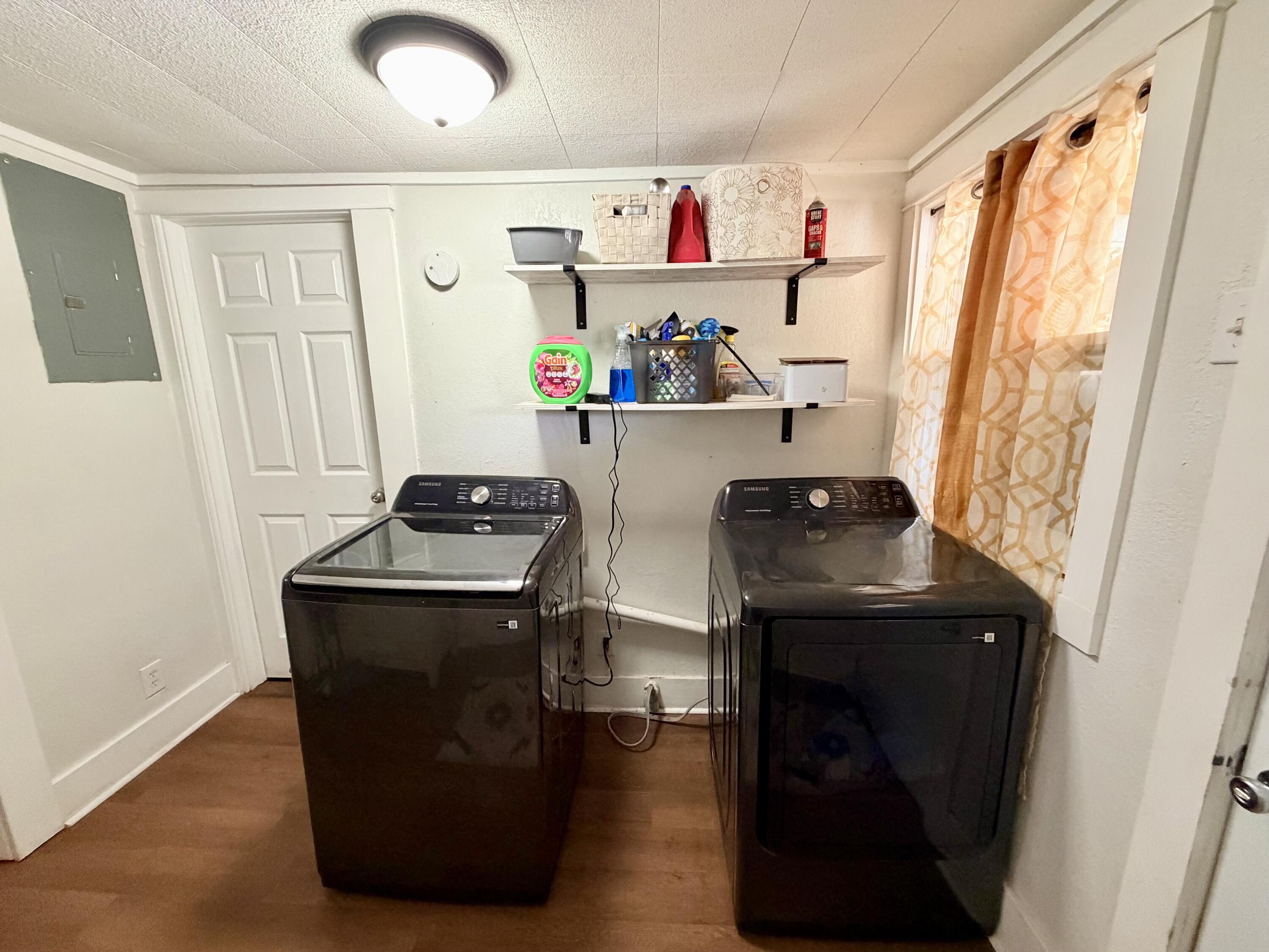 414 South Highland Avenue Property Photo 13