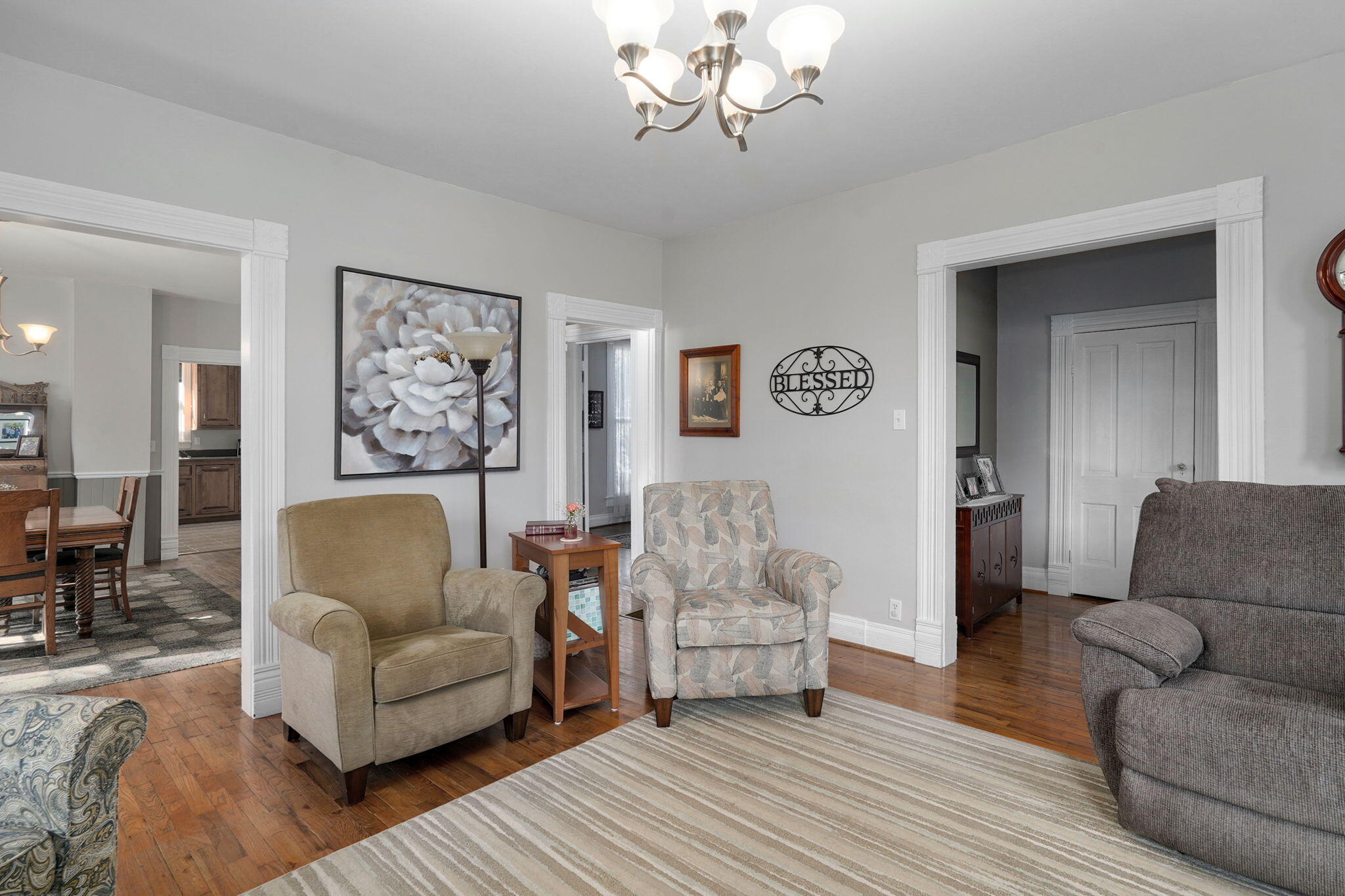 527 Center Street Property Photo 10
