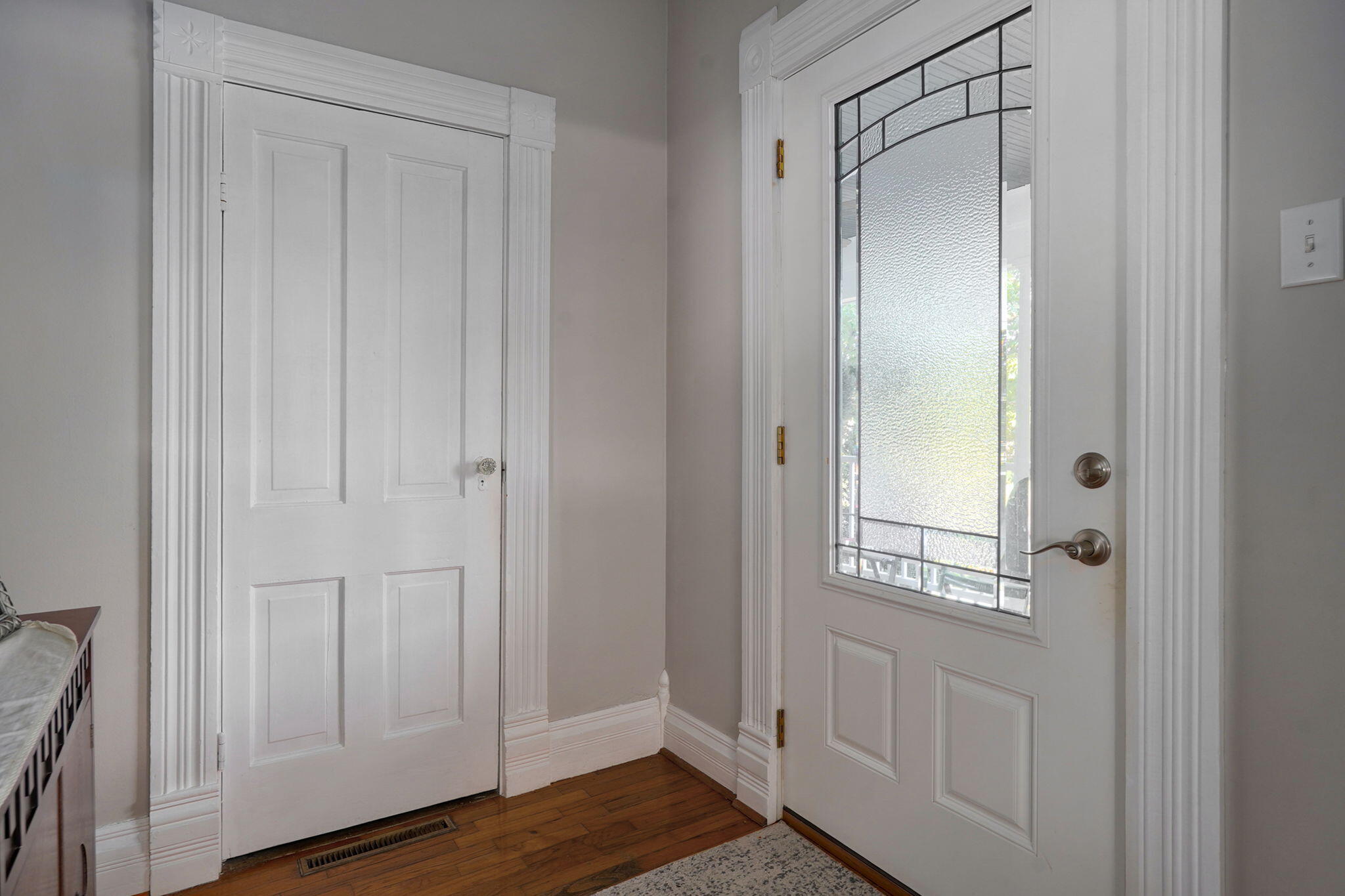 527 Center Street Property Photo 11