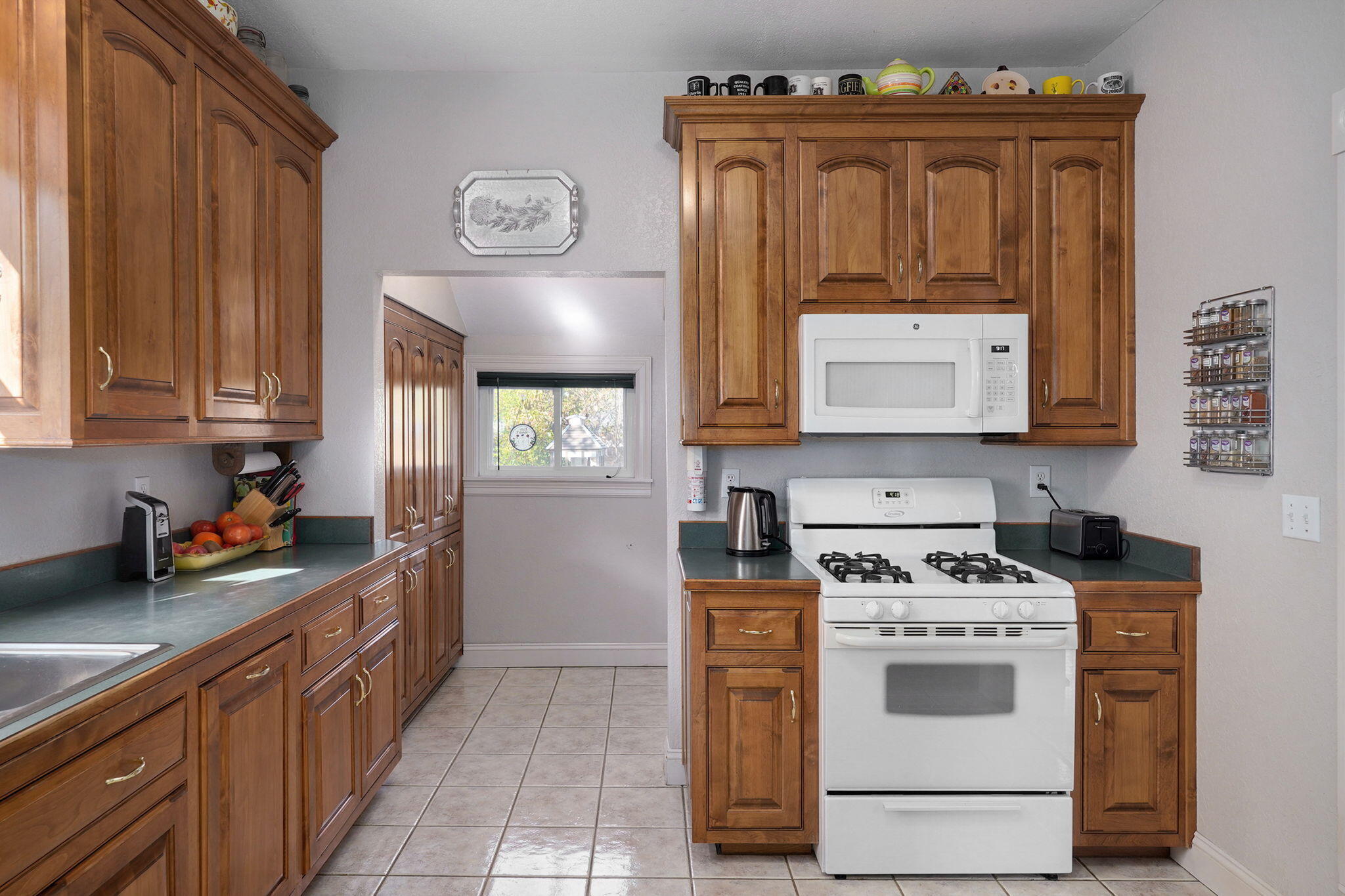 527 Center Street Property Photo 17