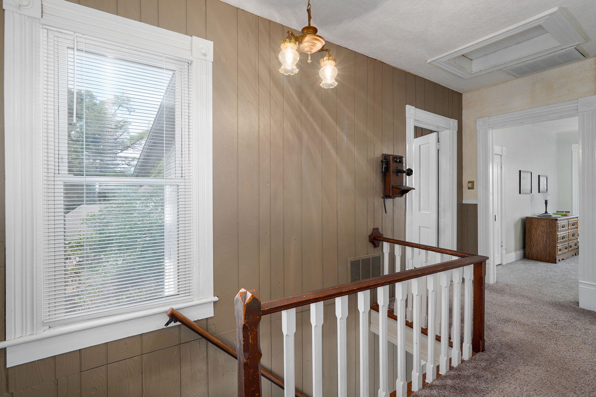 527 Center Street Property Photo 29