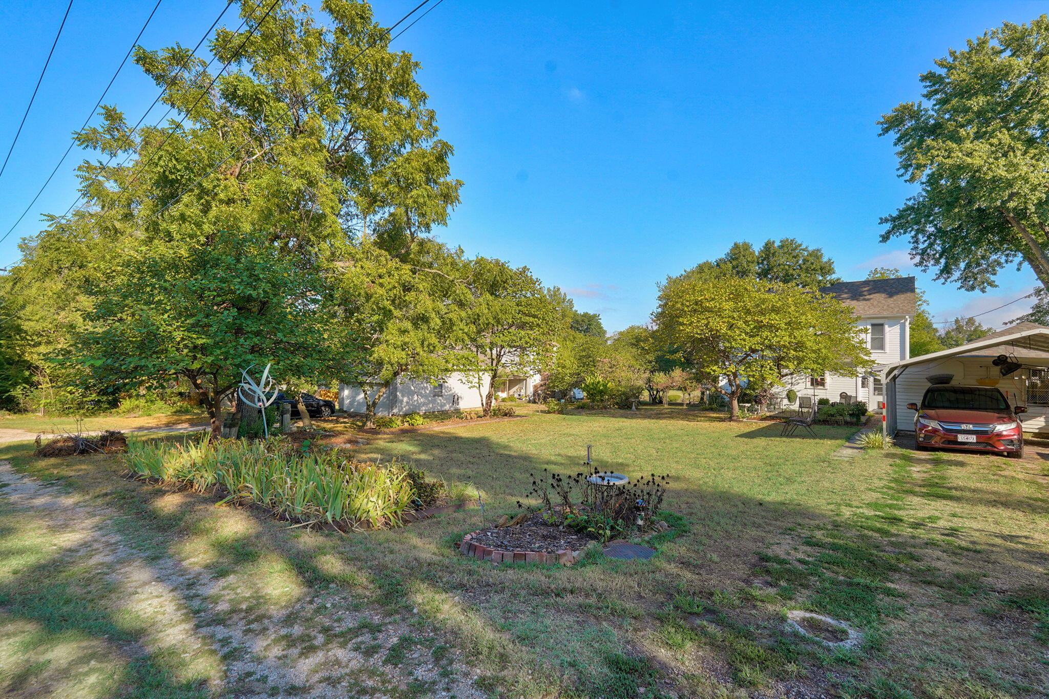 527 Center Street Property Photo 37