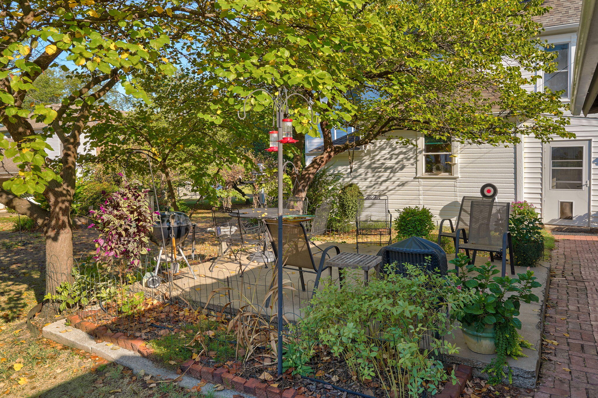 527 Center Street Property Photo 38