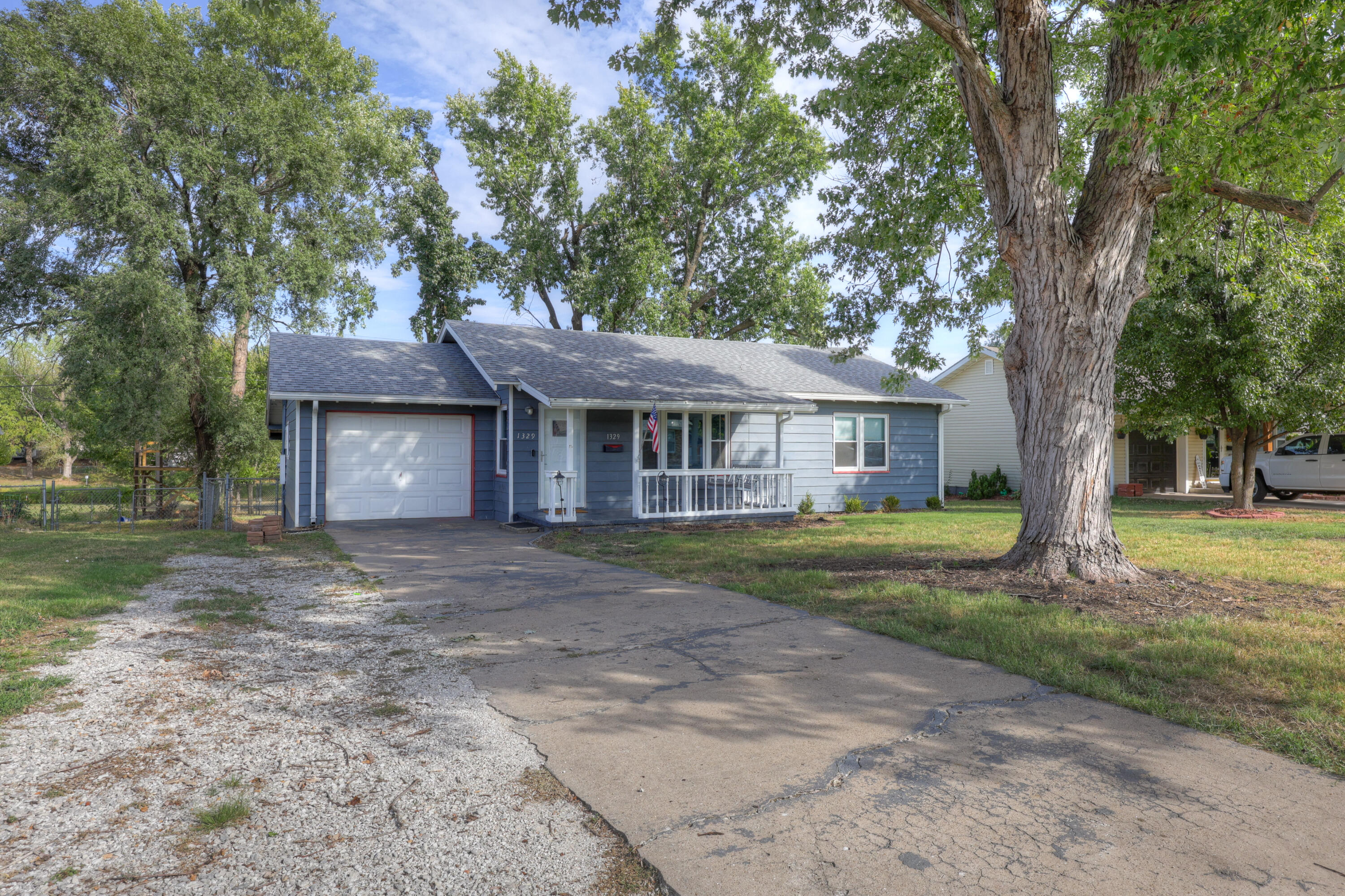 1329 New Hampshire Avenue Property Photo 3