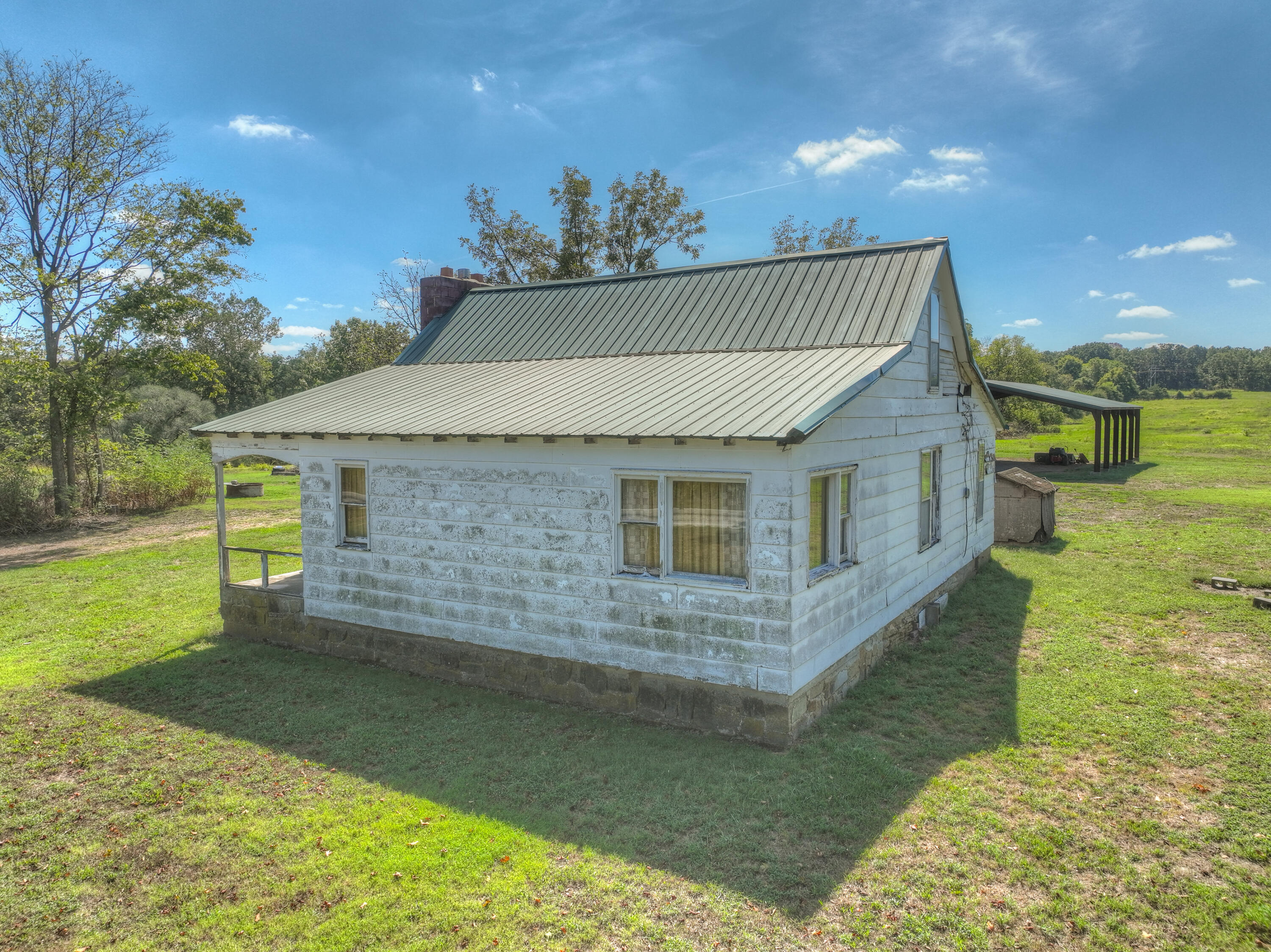18059 Highway O Property Photo 39