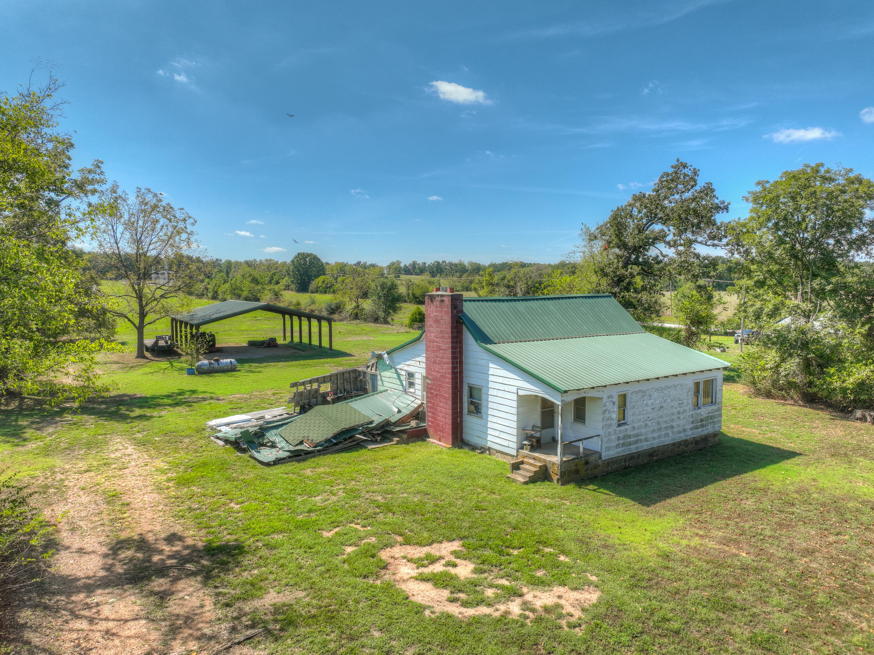 18059 Highway O Property Photo 40