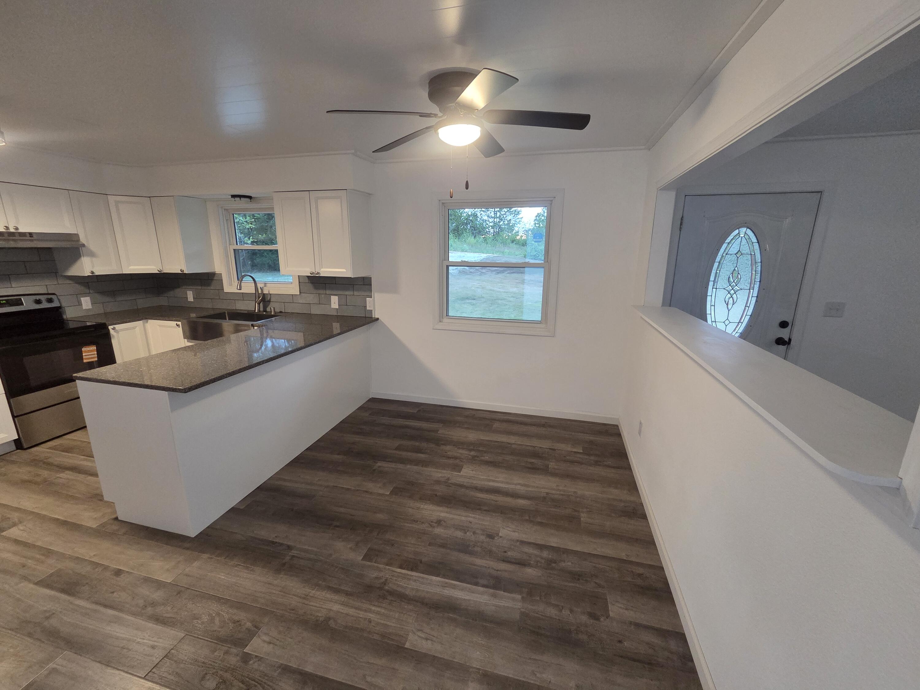 11880 Cypress Road Property Photo 3