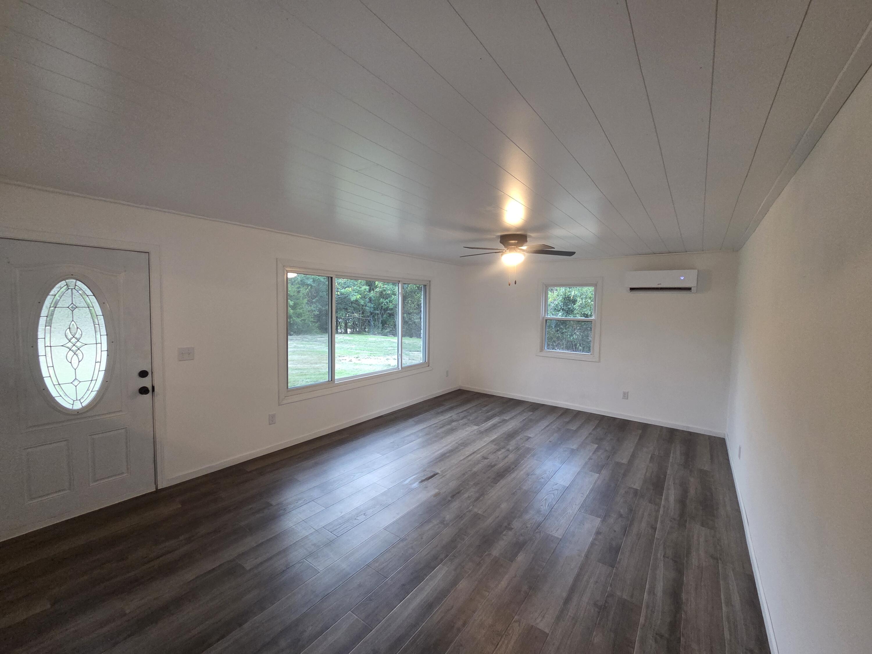 11880 Cypress Road Property Photo 4