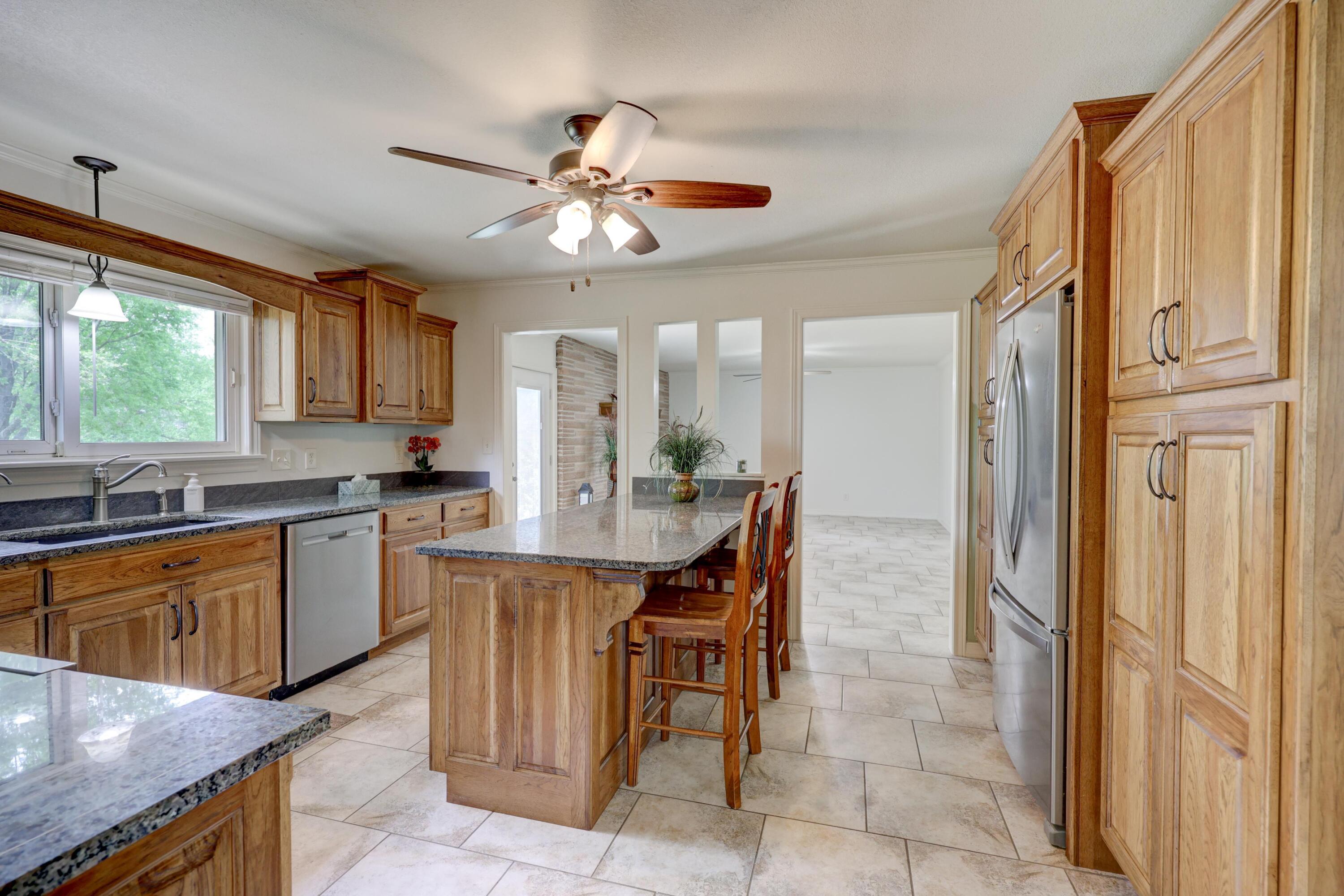 13200 Oregon Lane Property Photo 13