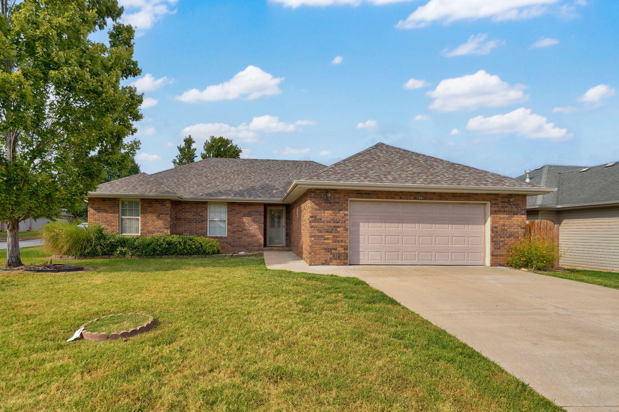 981 West Jake Flood Circle Property Photo 1