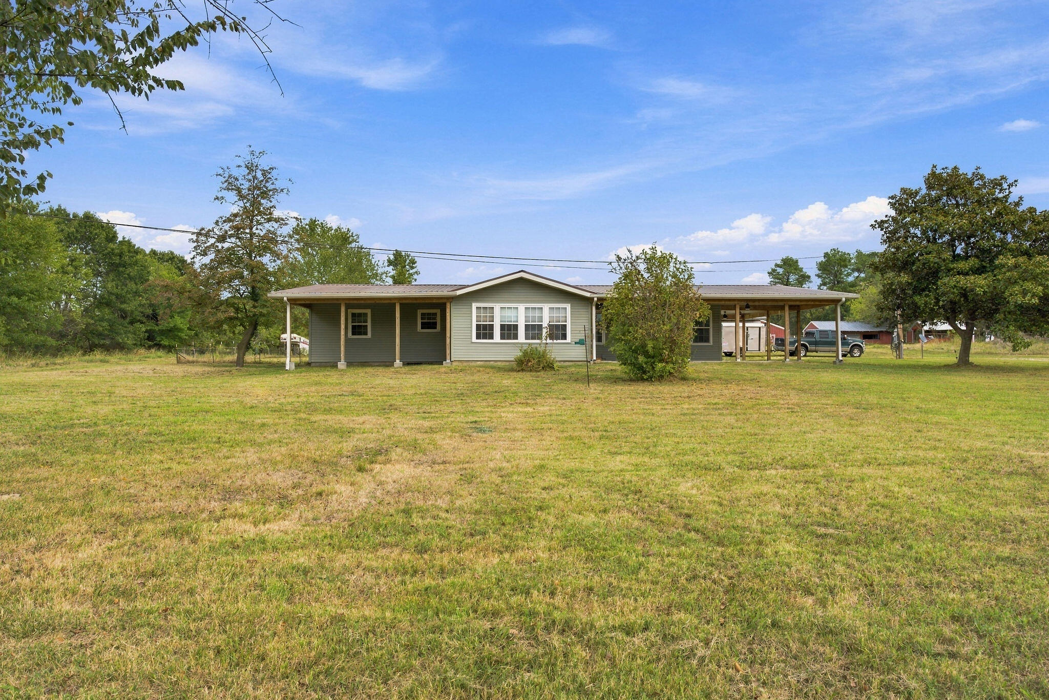 19116 Highway Zz Property Photo 1