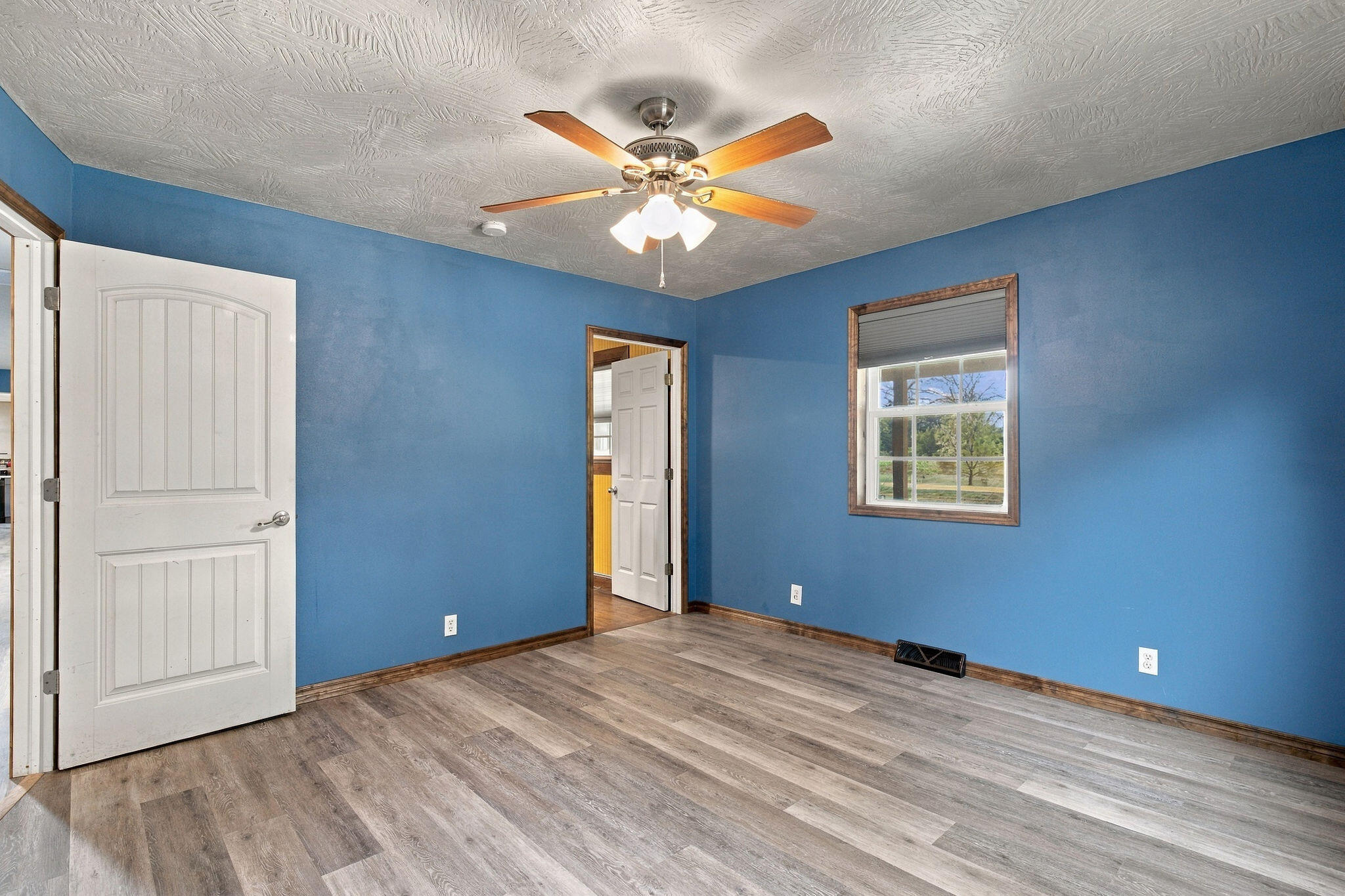 19116 Highway Zz Property Photo 27