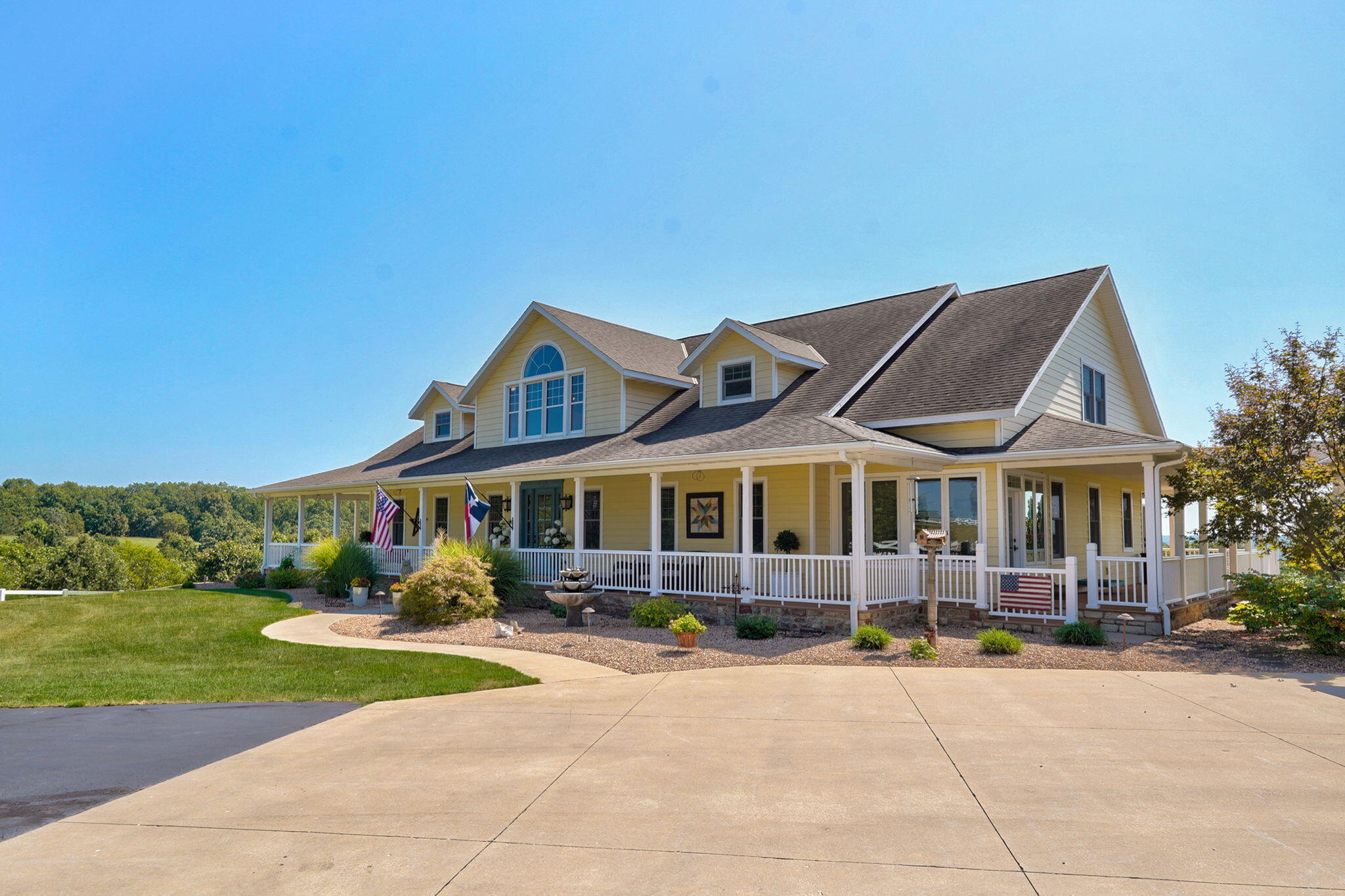 9492 State Highway U Property Photo 2