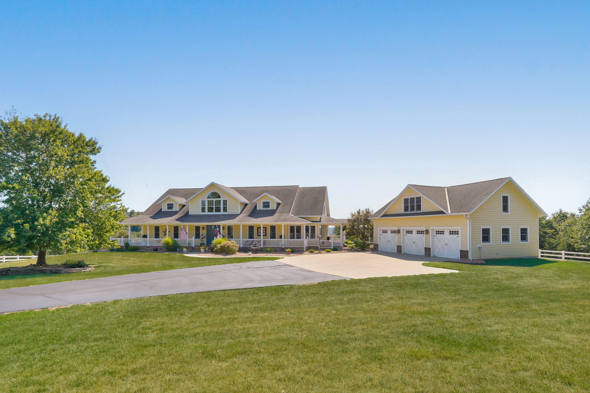 9492 State Highway U Property Photo 3
