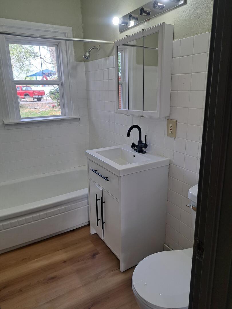 714 Murphy Avenue Property Photo 8