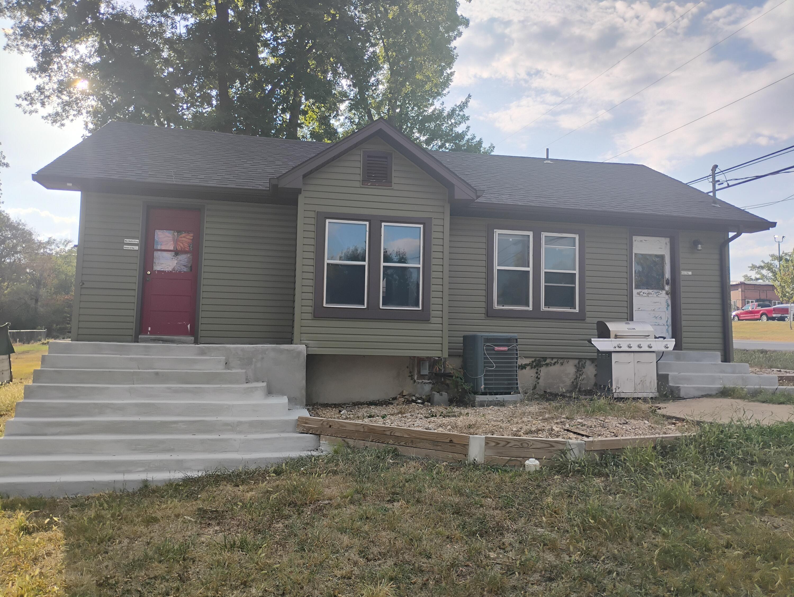 231 Lake Street Property Photo 2