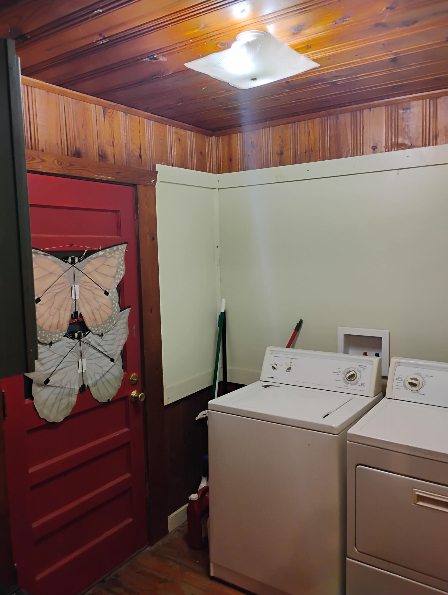 231 Lake Street Property Photo 18
