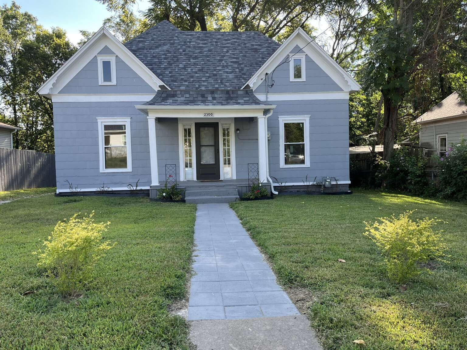 2300 North Main Avenue Property Photo
