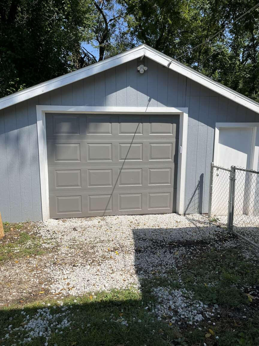 2300 North Main Avenue Property Photo 3