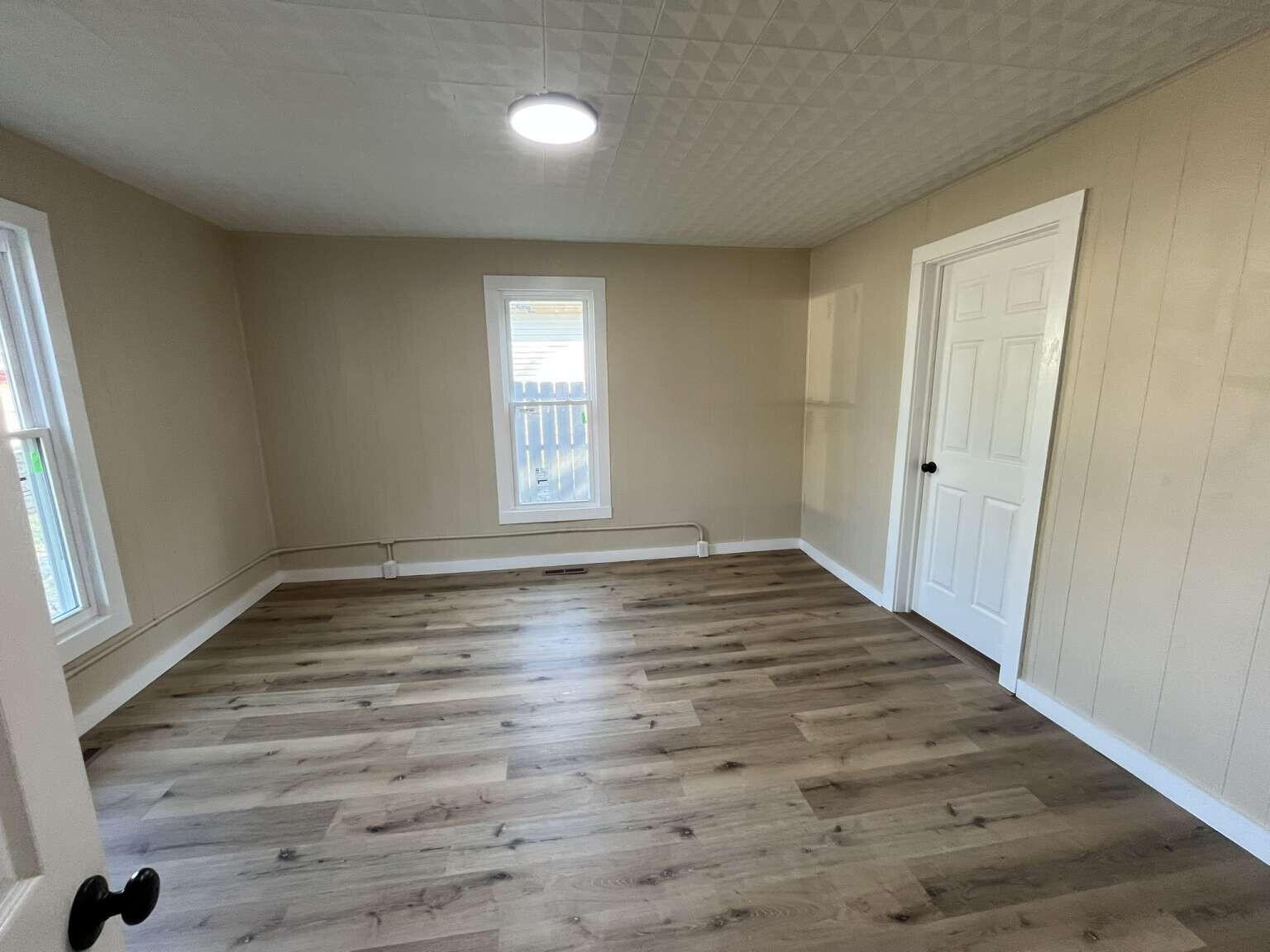 2300 North Main Avenue Property Photo 13