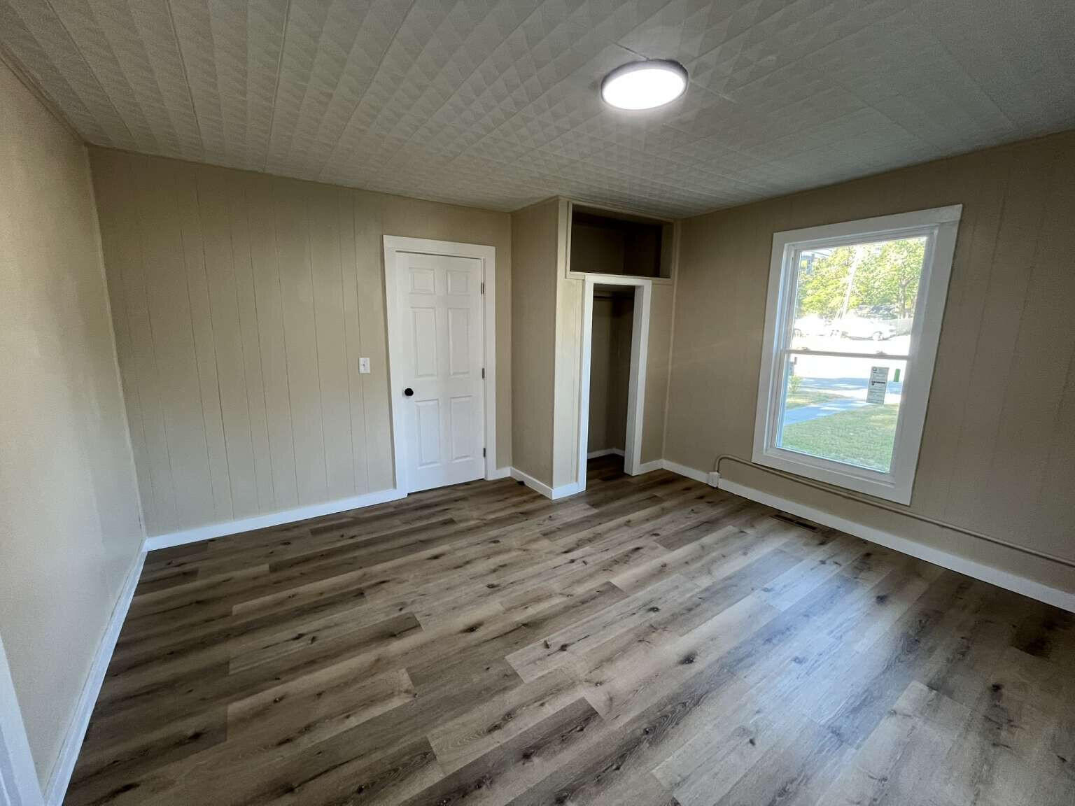 2300 North Main Avenue Property Photo 14