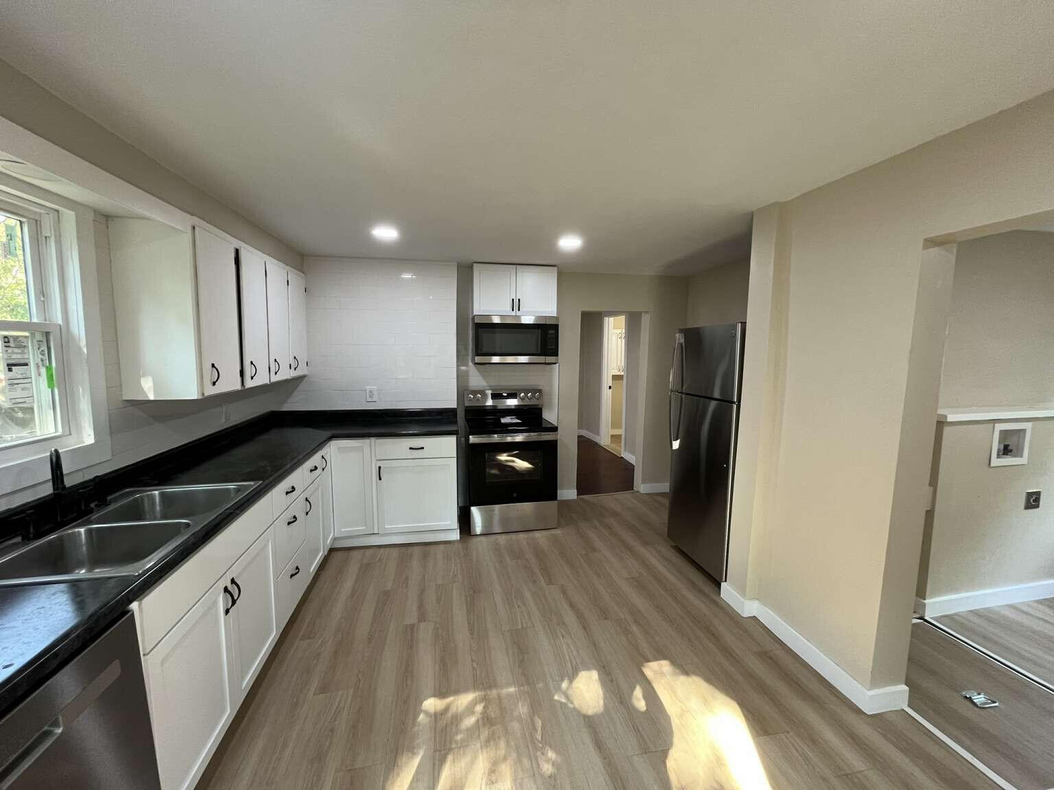 2300 North Main Avenue Property Photo 18
