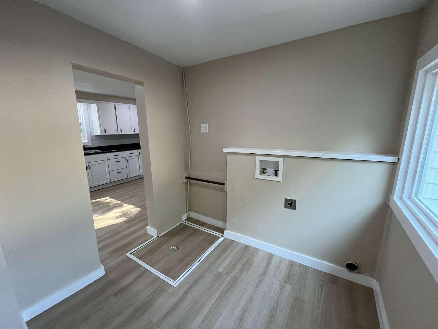 2300 North Main Avenue Property Photo 21