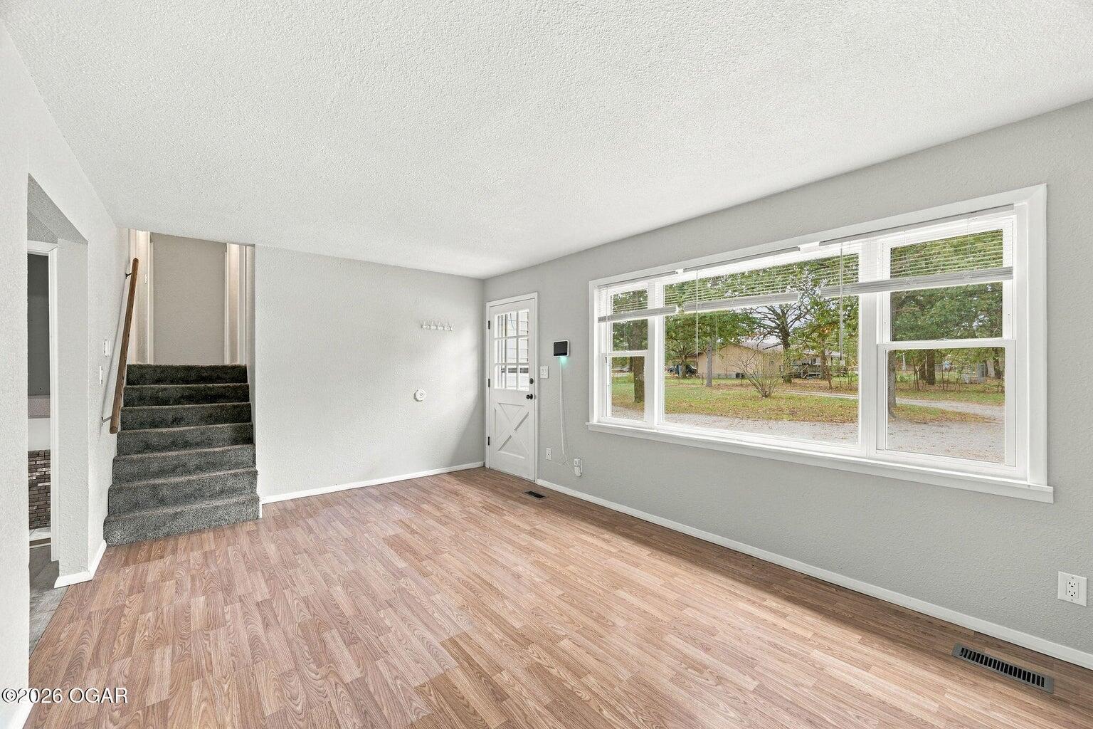 883 Lark Road Property Photo 7