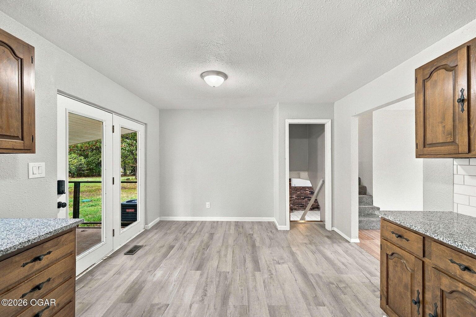 883 Lark Road Property Photo 11