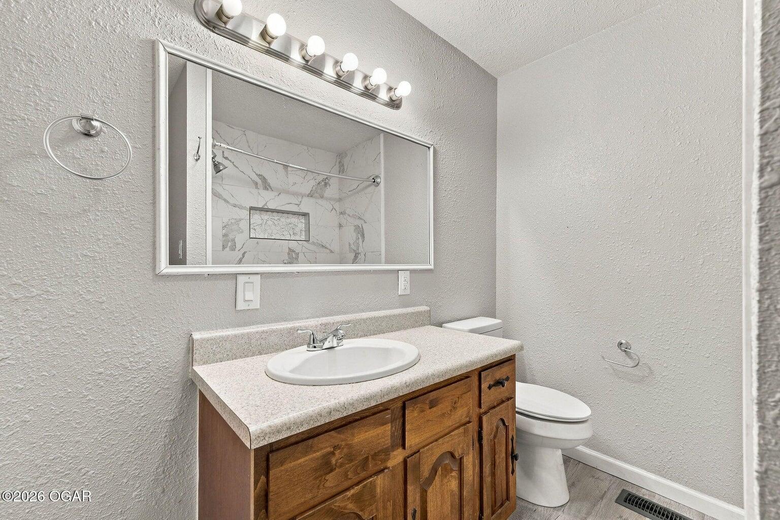 883 Lark Road Property Photo 21