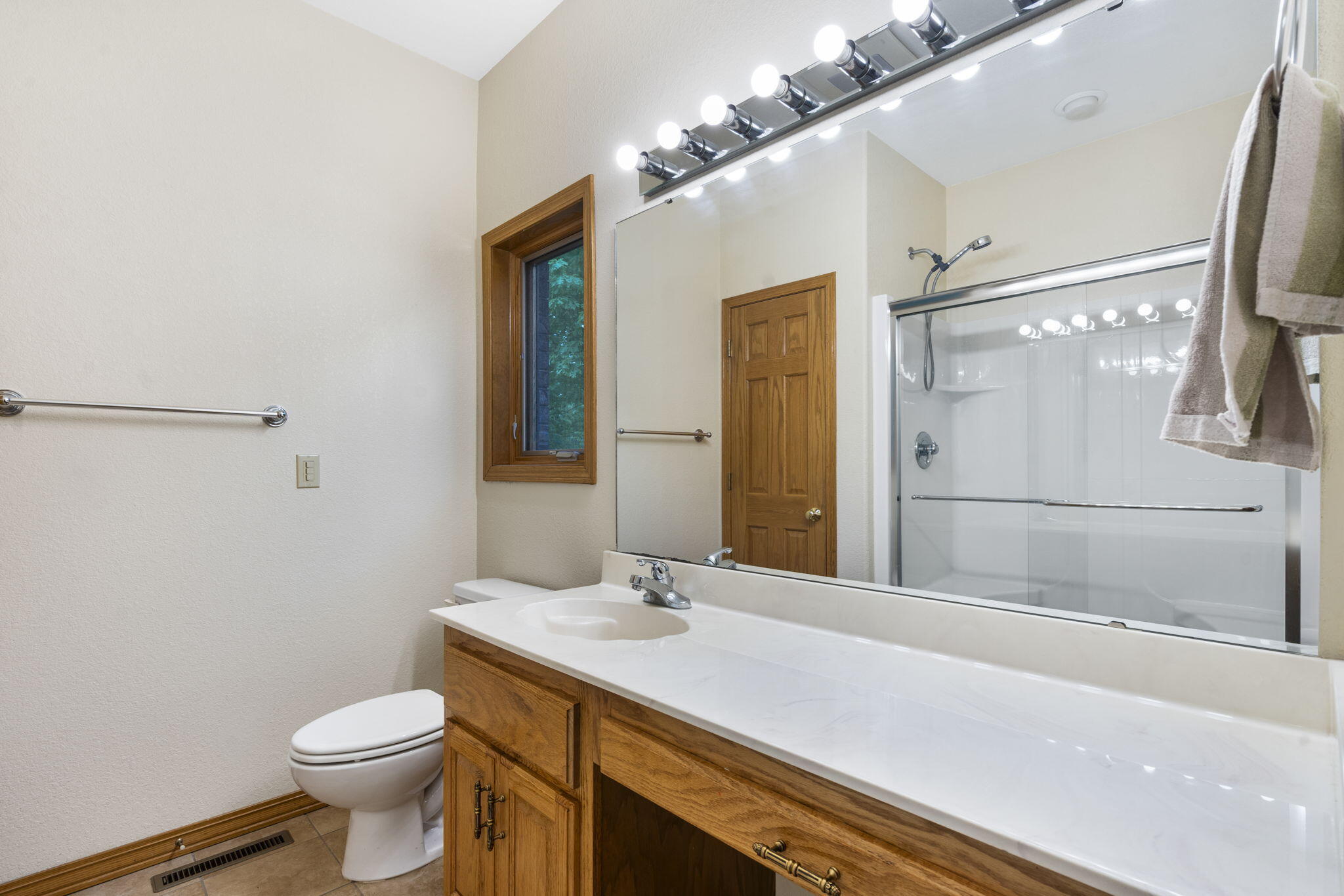 2130 Carlton Road Property Photo 16