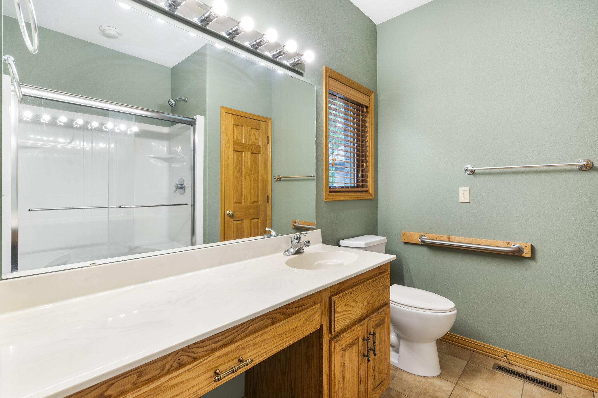 2130 Carlton Road Property Photo 18