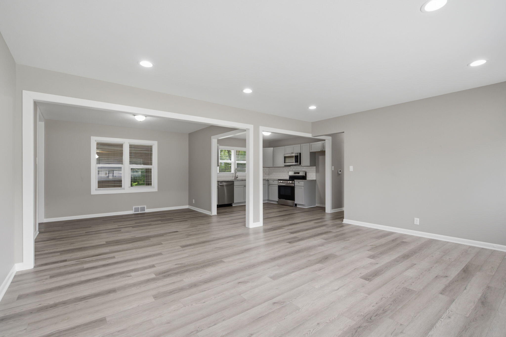 1259 East Berkeley Street Property Photo 6