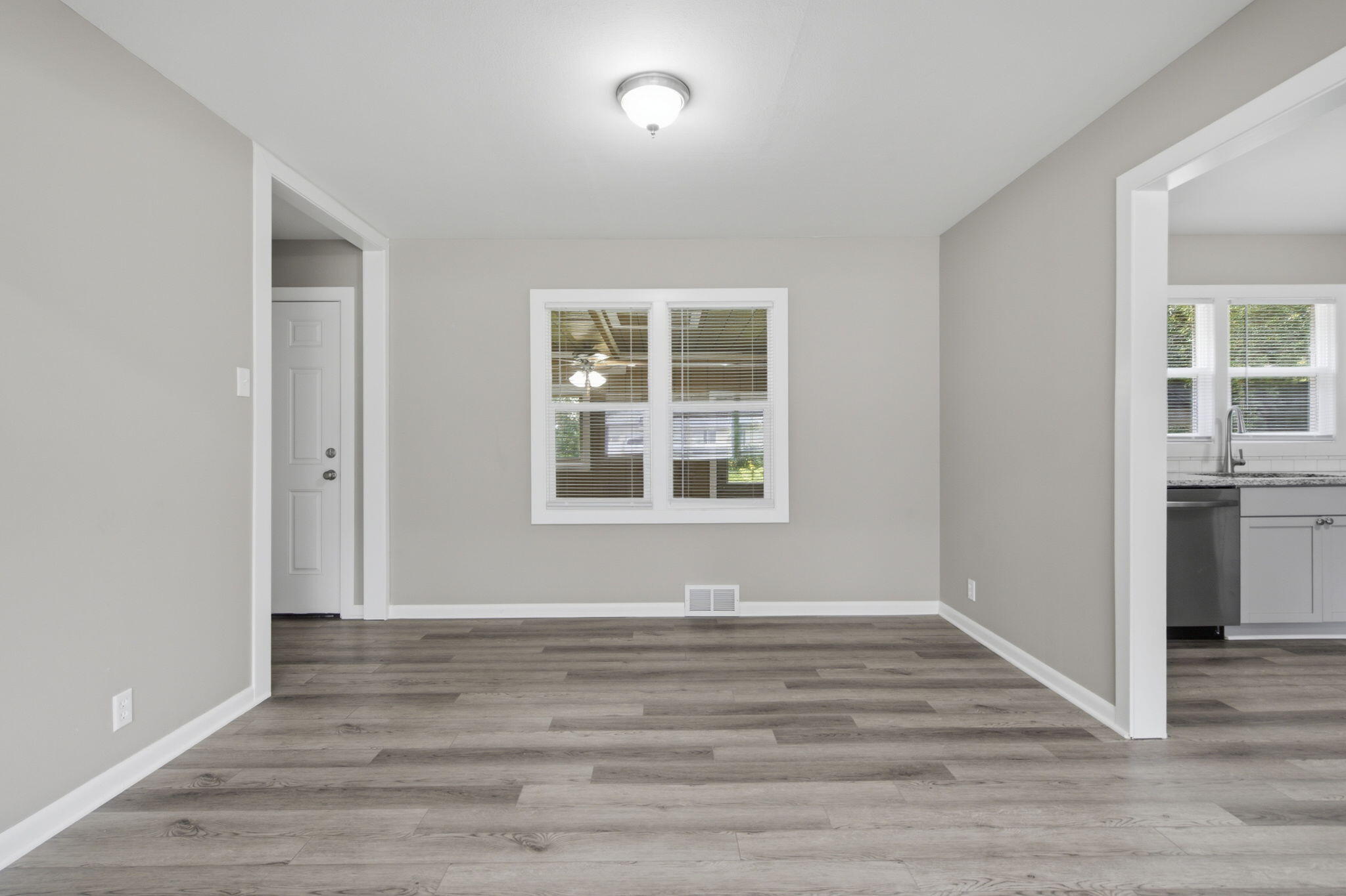 1259 East Berkeley Street Property Photo 8