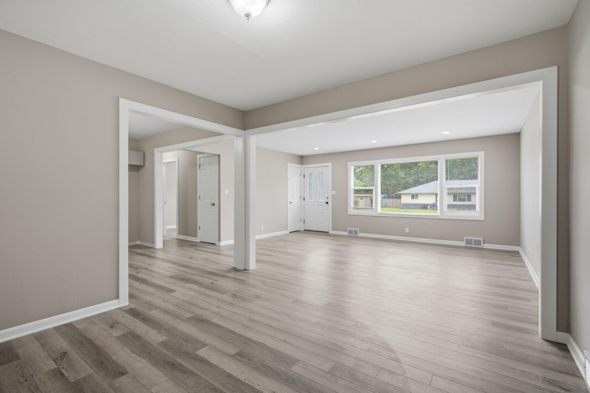 1259 East Berkeley Street Property Photo 9