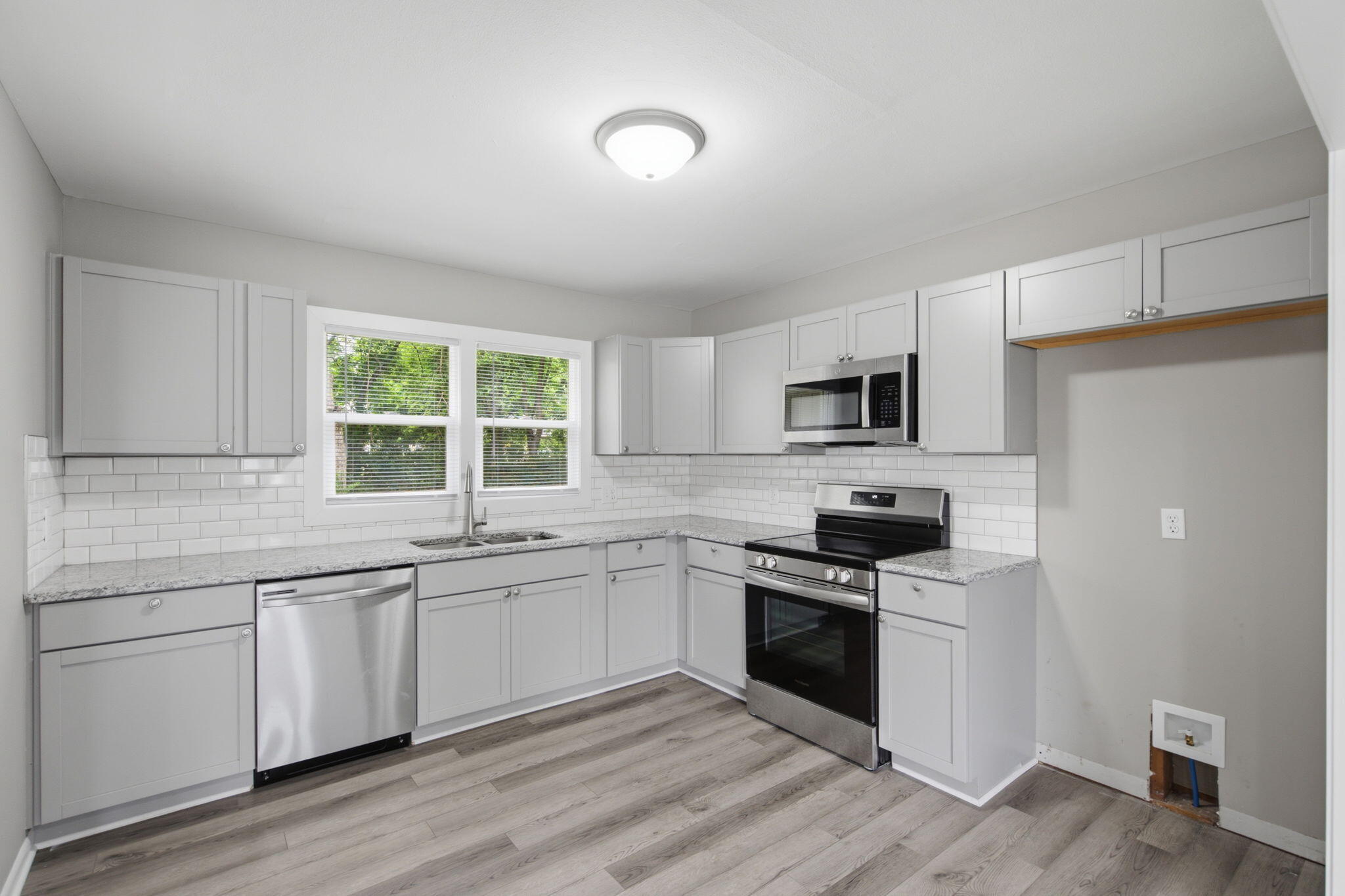 1259 East Berkeley Street Property Photo 11