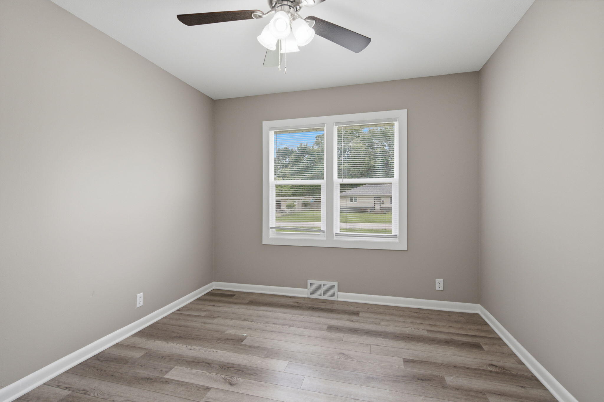 1259 East Berkeley Street Property Photo 15