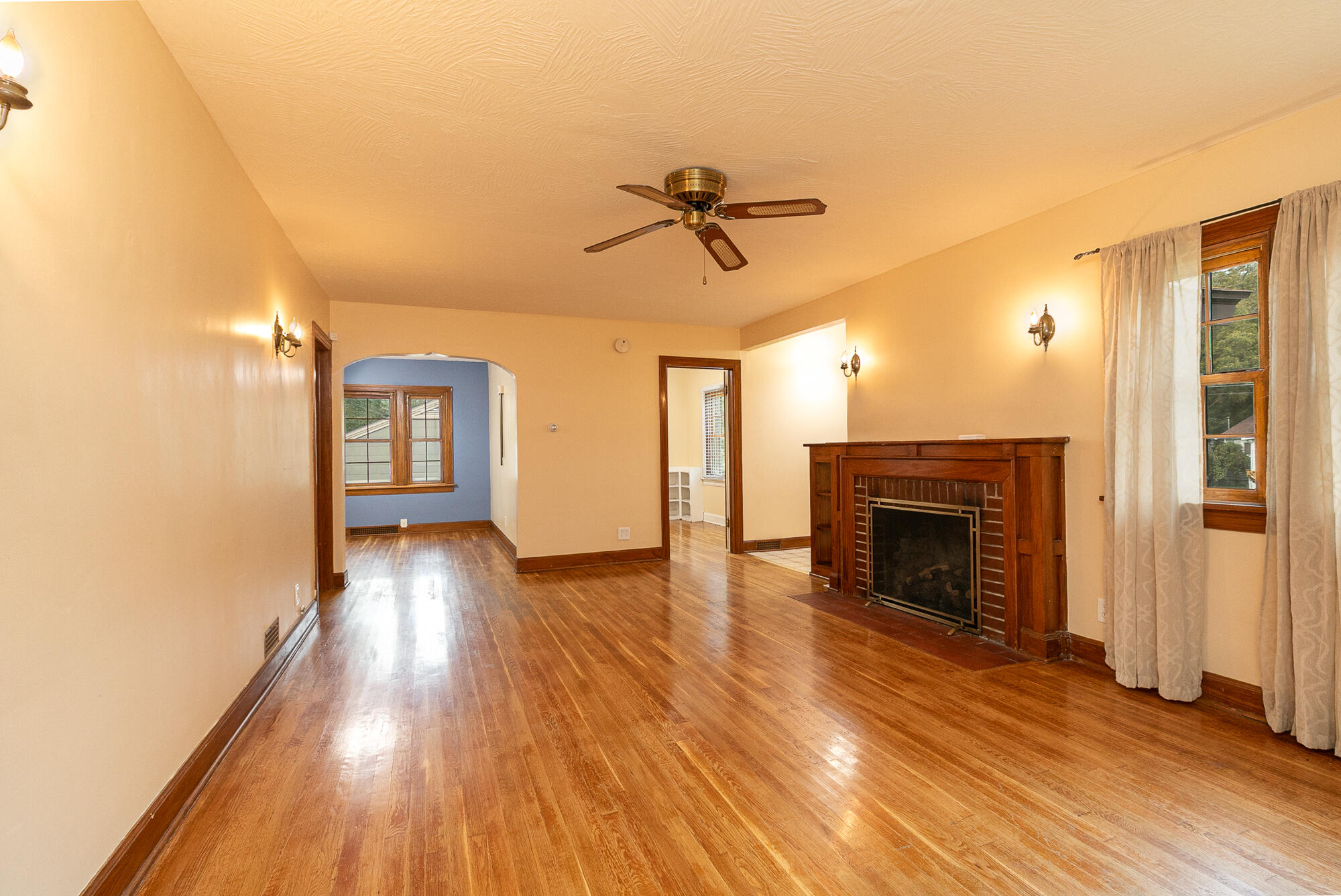 1328 East Bennett Street Property Photo 11