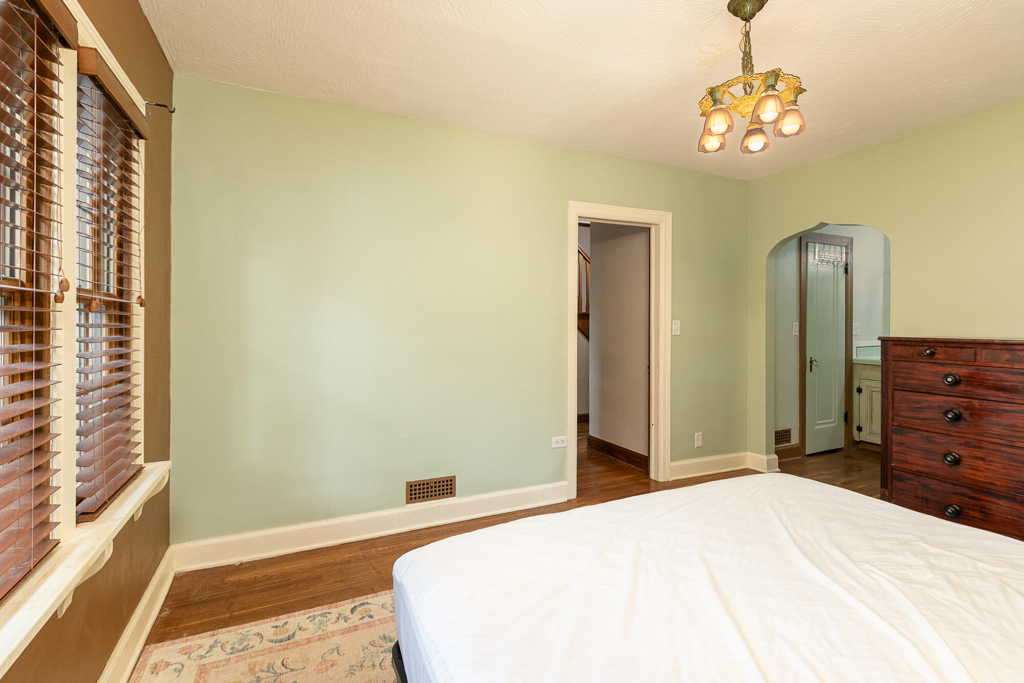 1328 East Bennett Street Property Photo 30