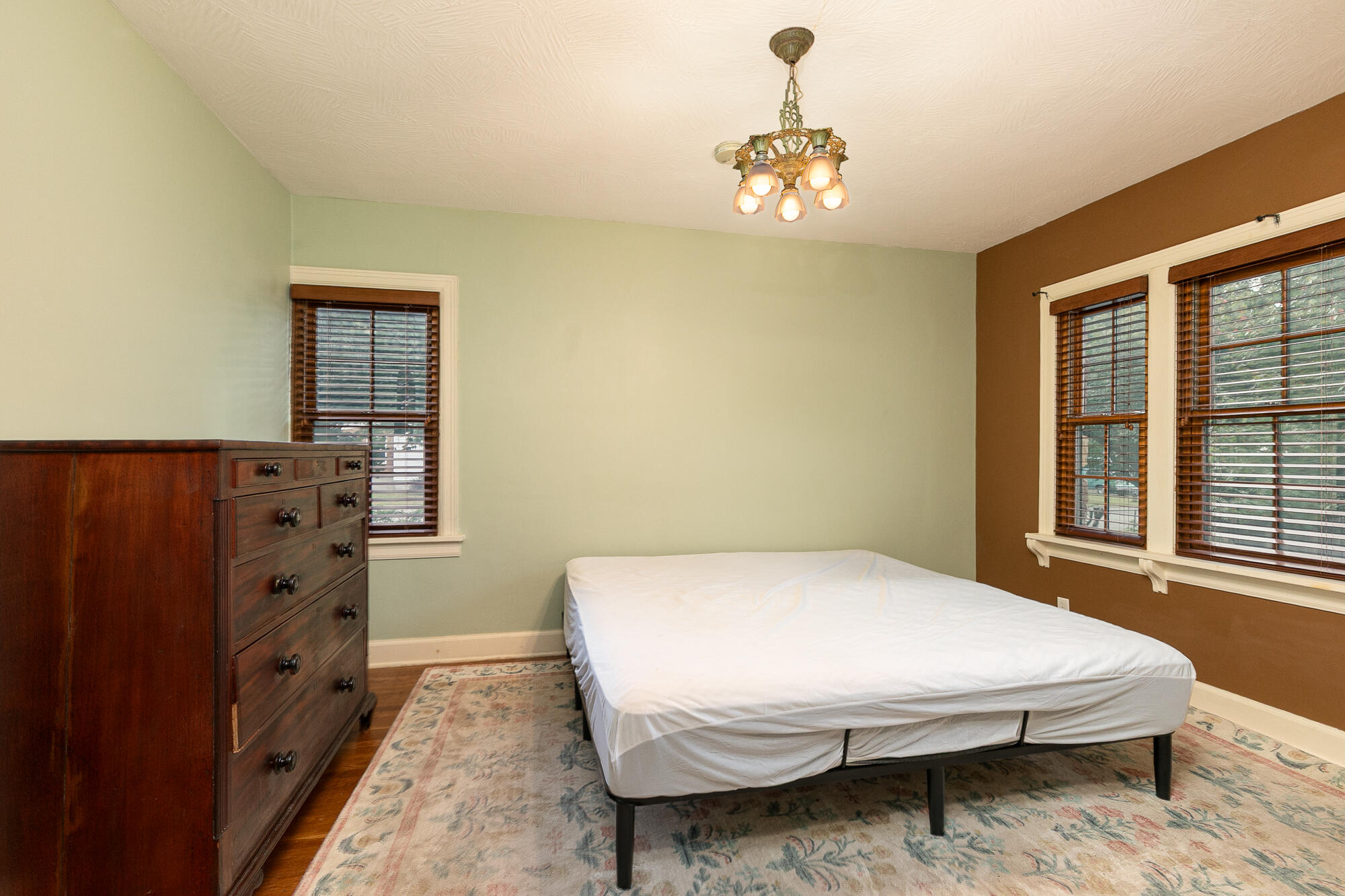1328 East Bennett Street Property Photo 31