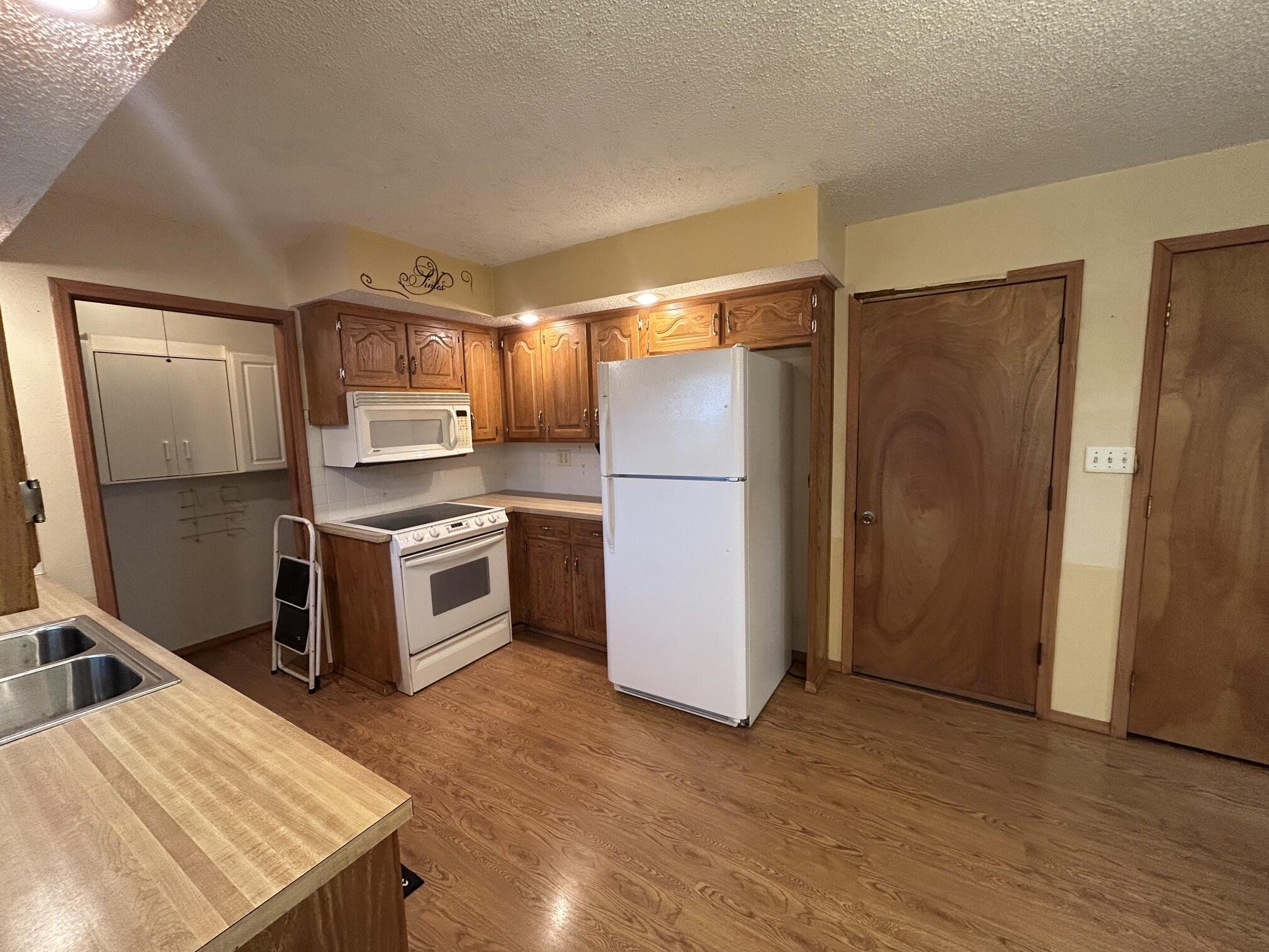 3233 South Jefferson Avenue Property Photo 16